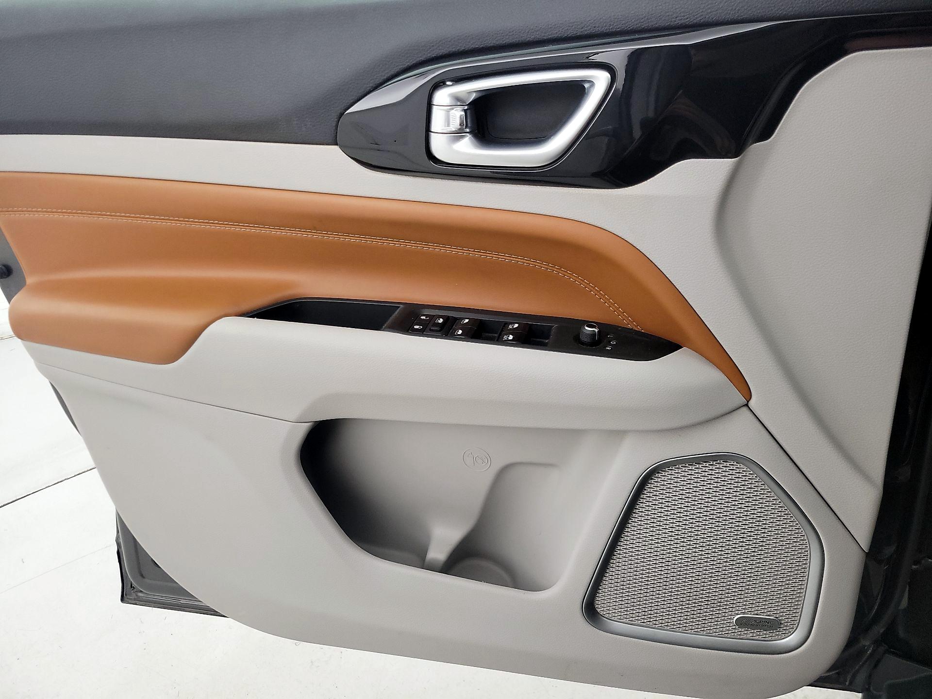 Thumbnail: 2023 Jeep Compass - 12