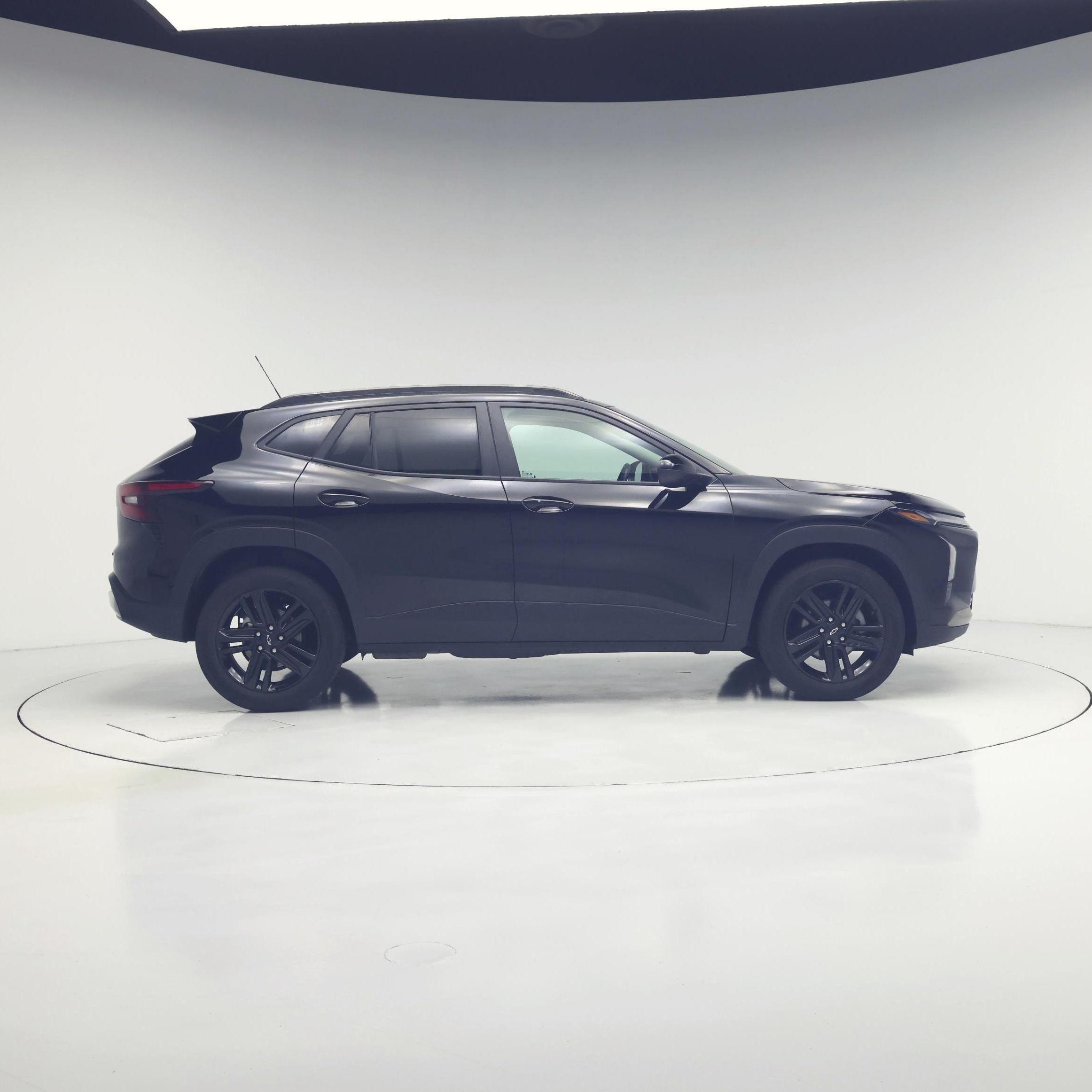 Thumbnail: 2025 Chevrolet Trax - 7