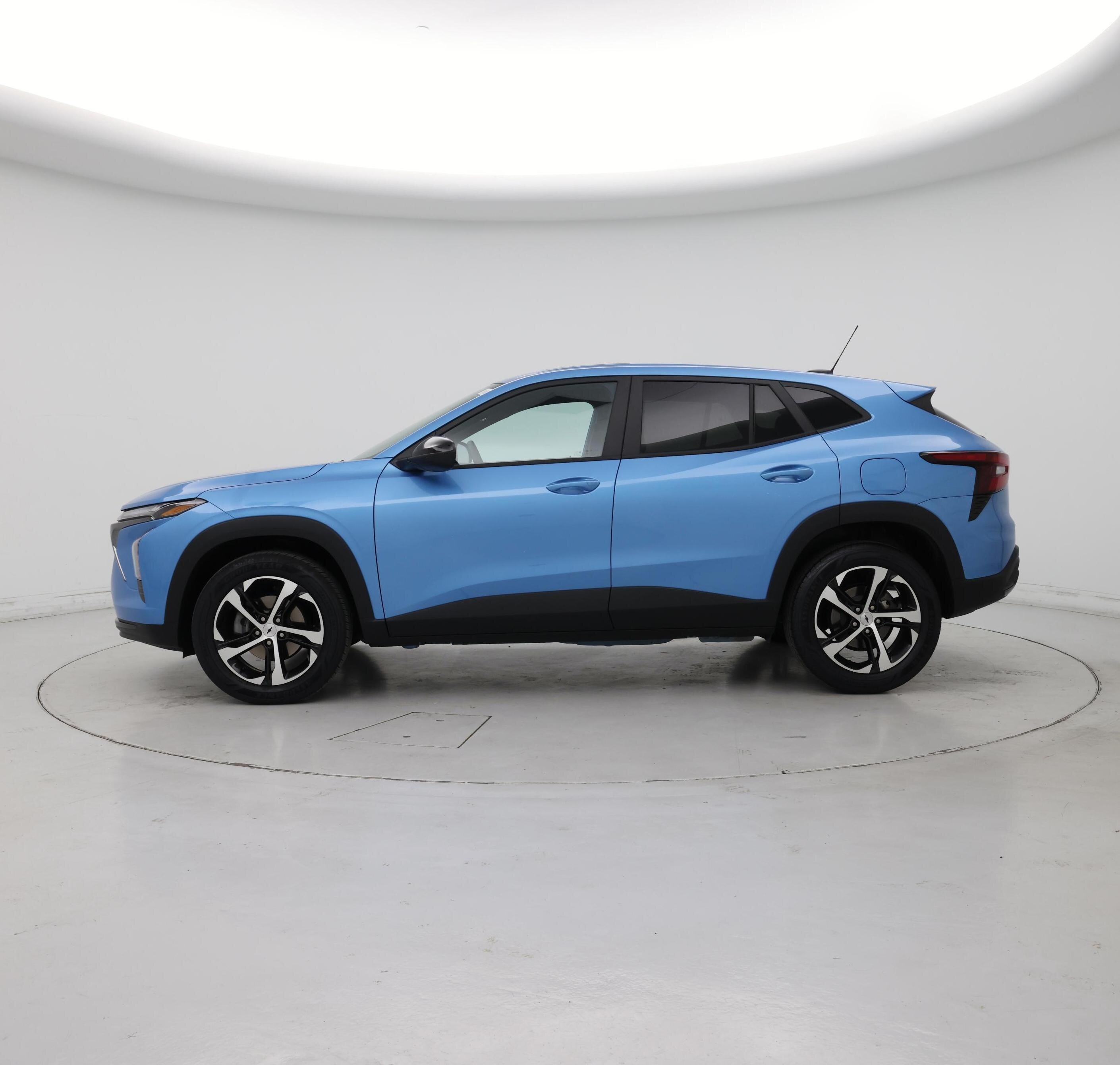 Thumbnail: 2025 Chevrolet Trax - 3
