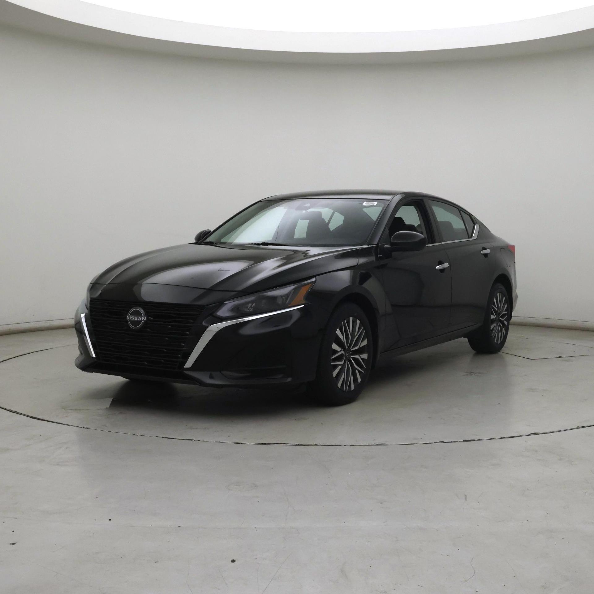 Thumbnail: 2023 Nissan Altima - 4