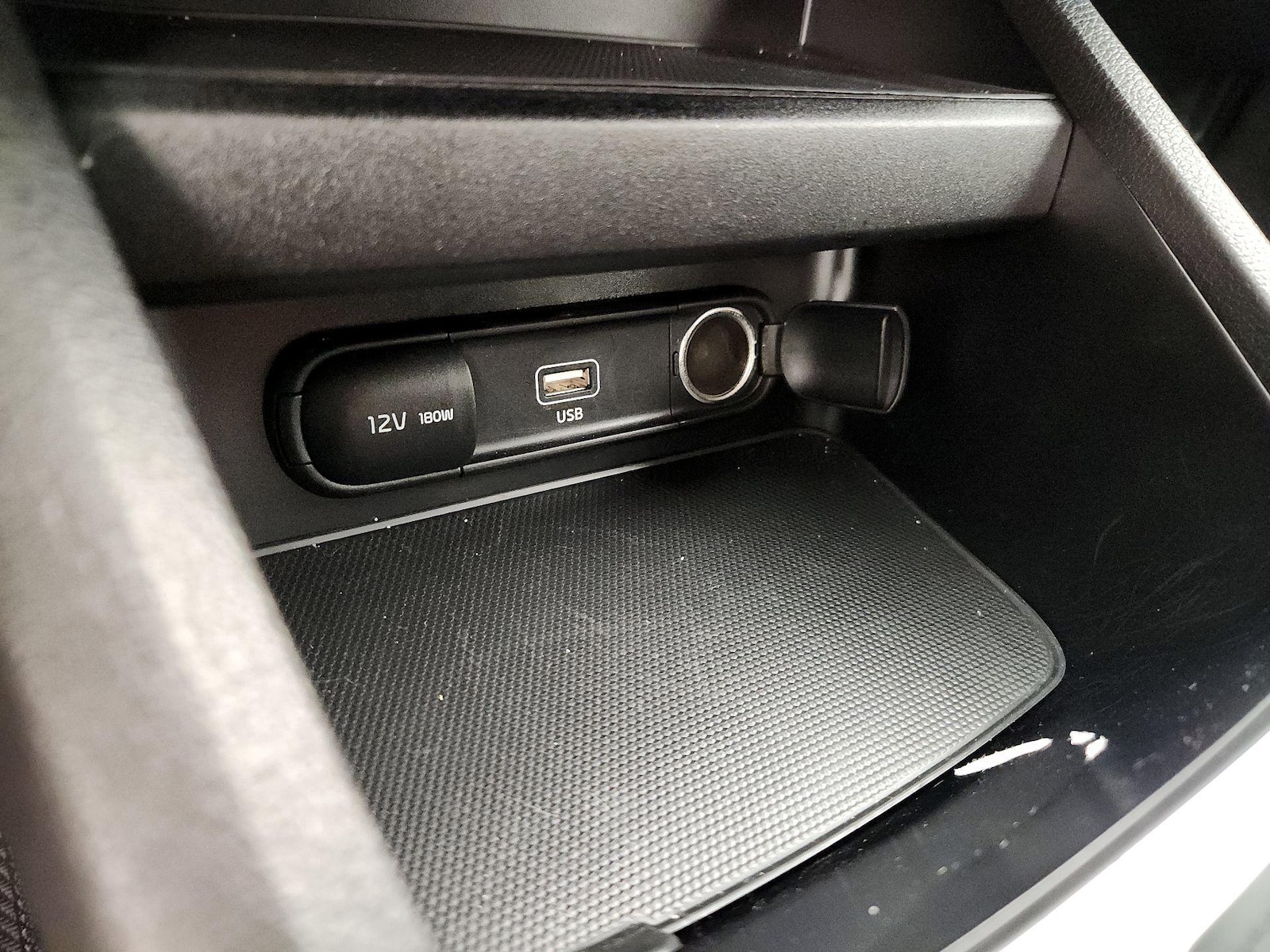 2023 Kia Forte LXS - Photo 19