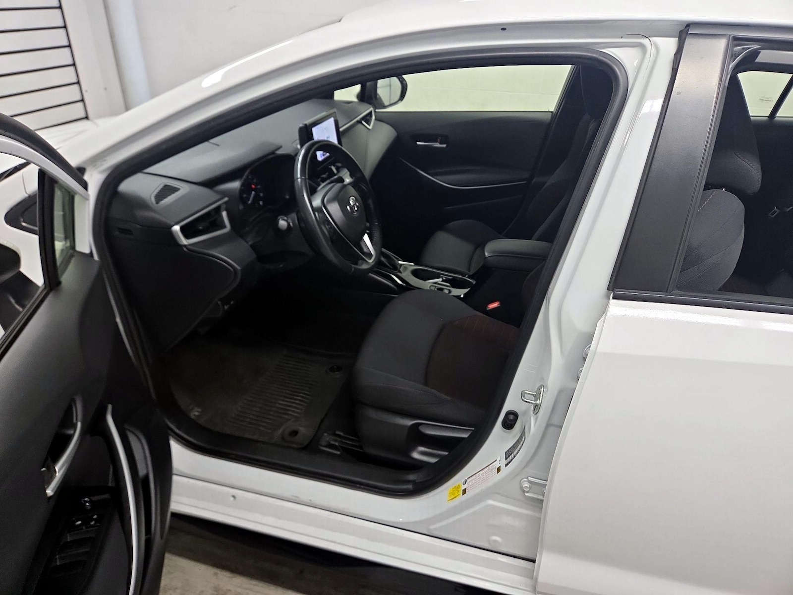 2024 Toyota Corolla SE - Photo 12