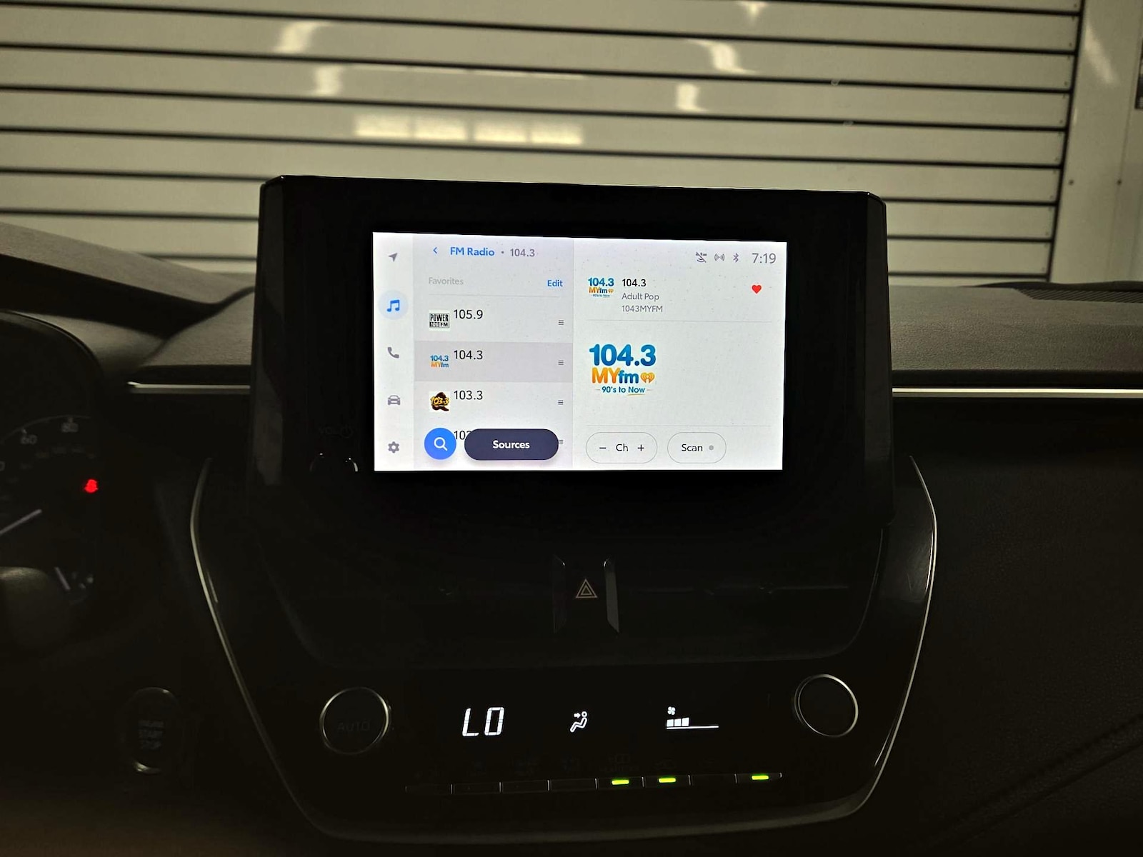 2024 Toyota Corolla SE - Photo 14