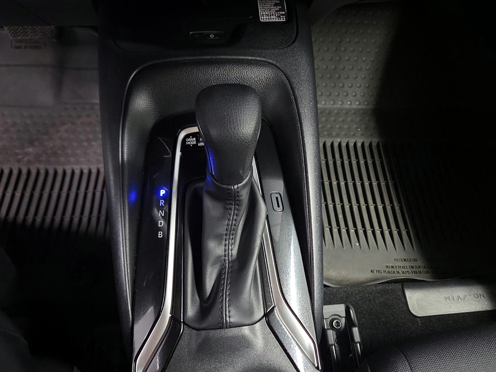 2024 Toyota Corolla SE - Photo 16