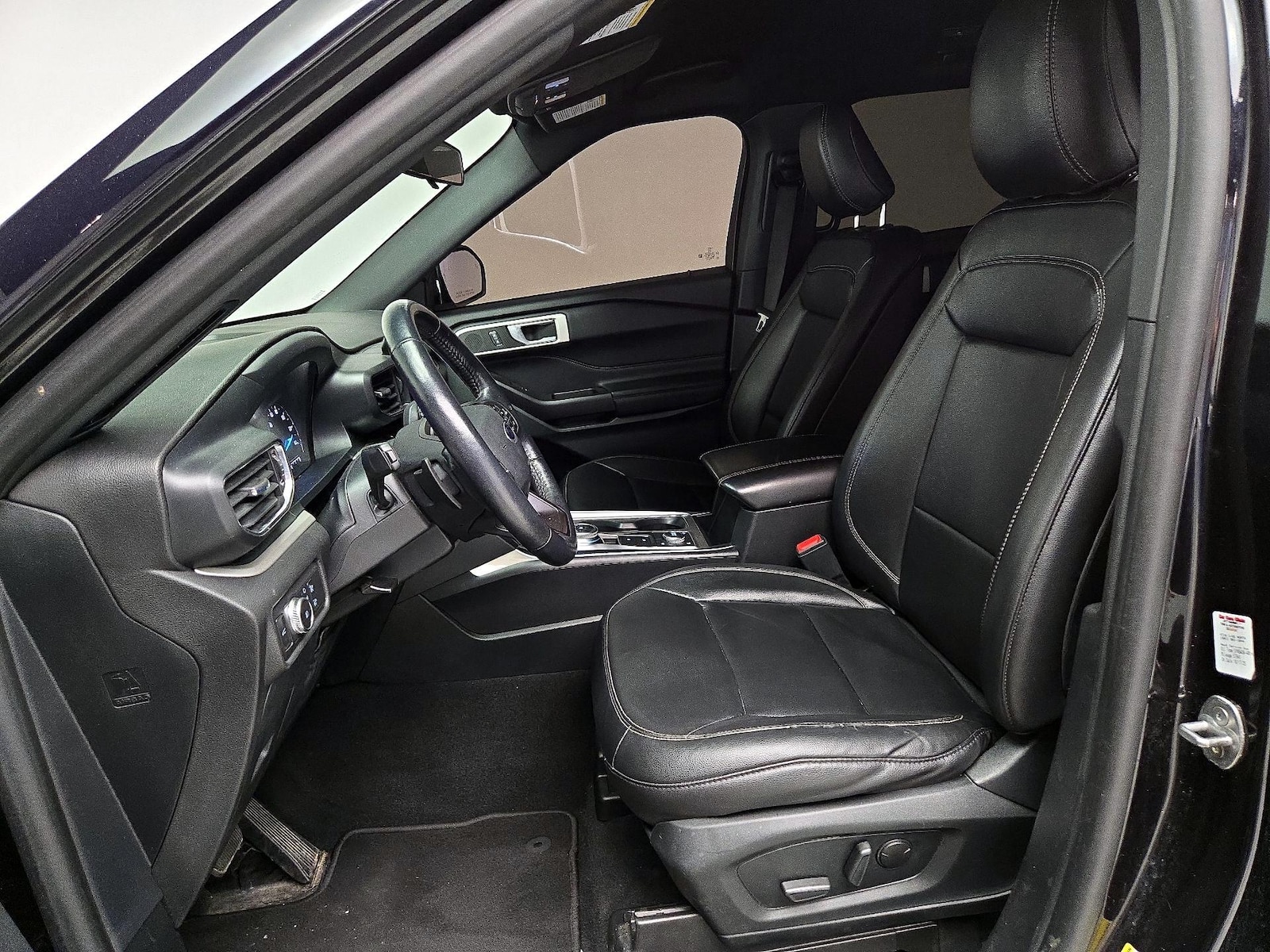 2020 Ford Explorer XLT - Photo 12