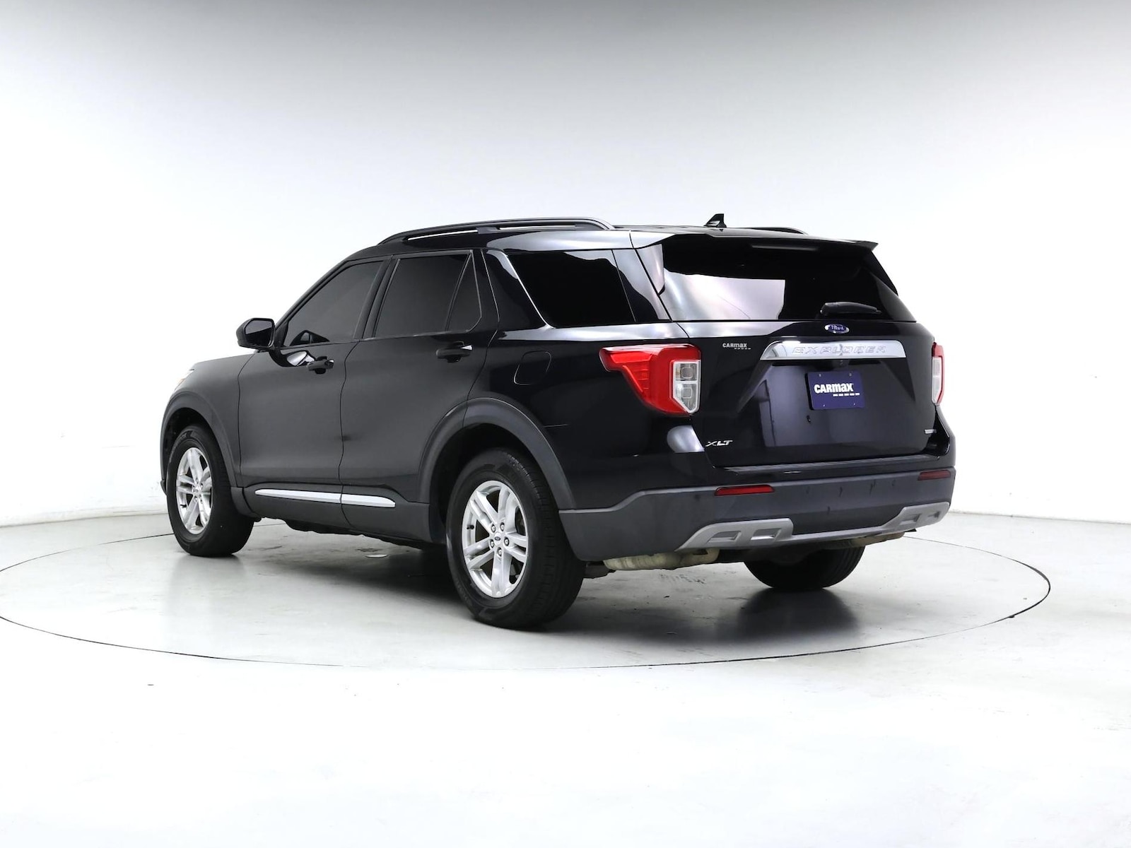 2020 Ford Explorer XLT - Photo 3