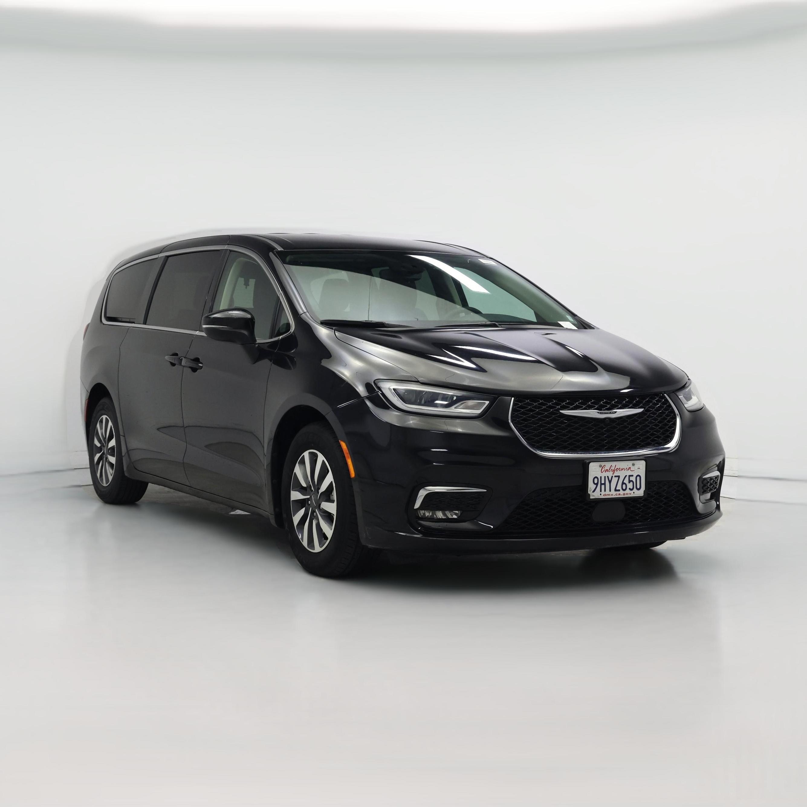 Thumbnail: 2023 Chrysler Pacifica - 1