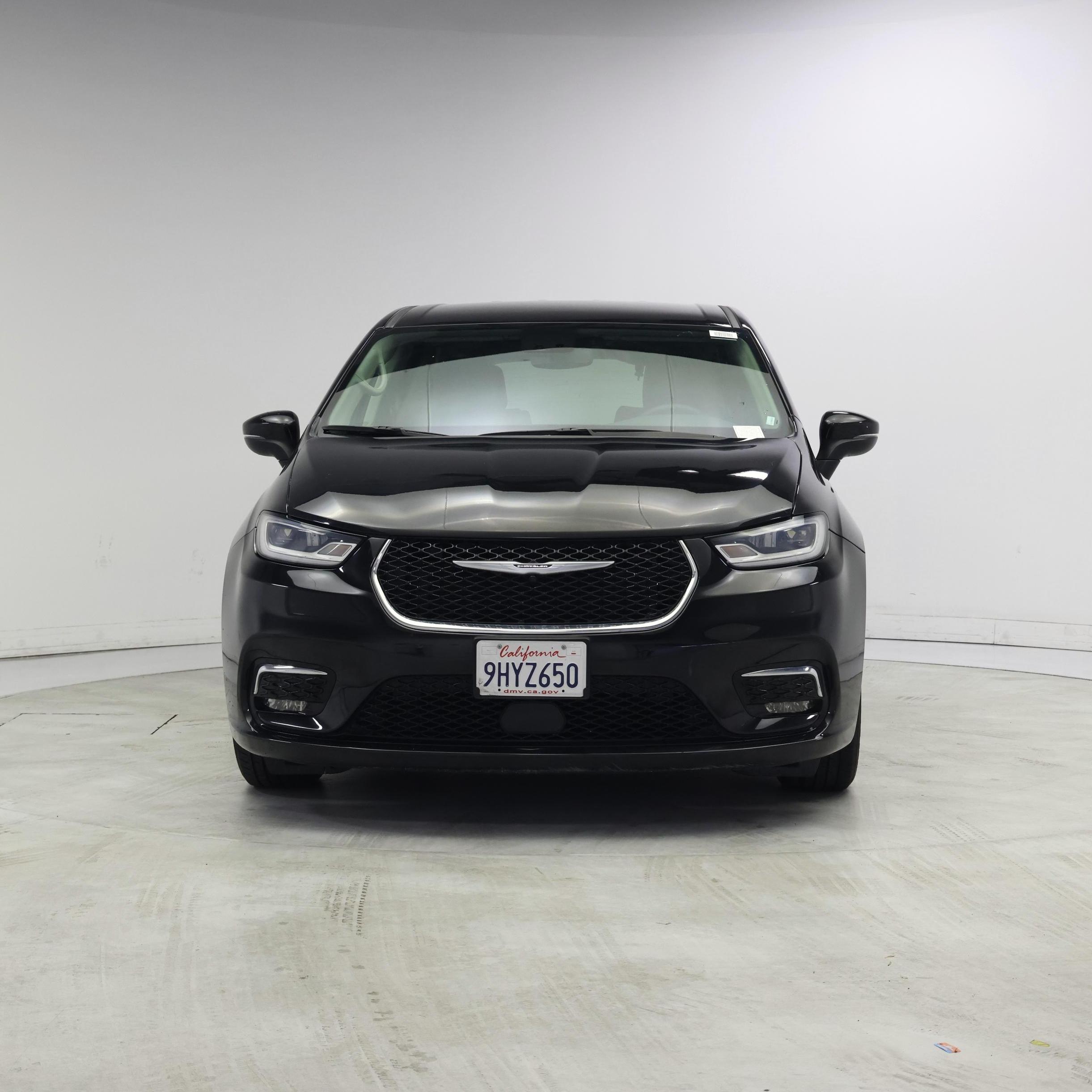 Thumbnail: 2023 Chrysler Pacifica - 5