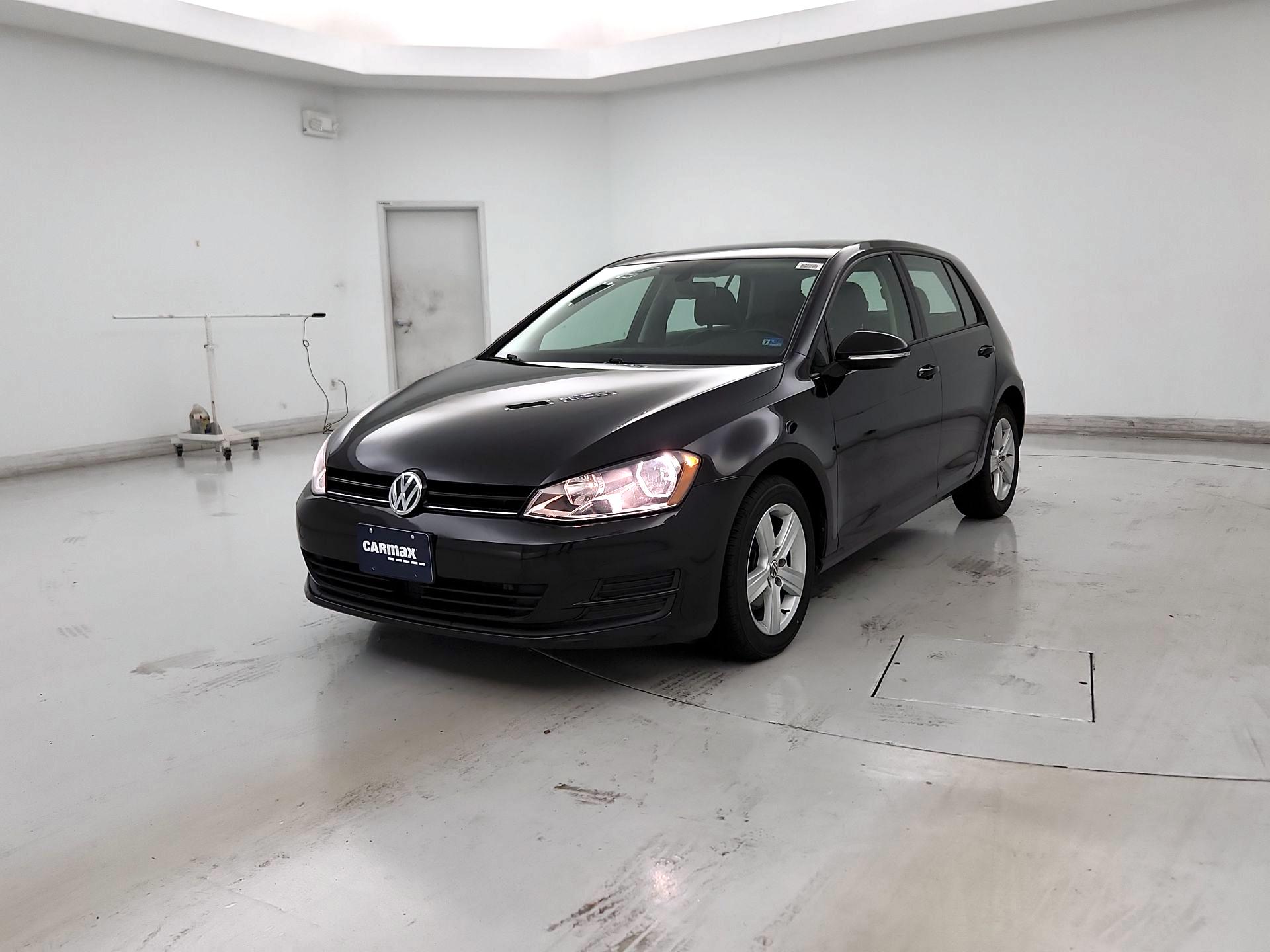 Thumbnail: 2017 Volkswagen Golf - 3