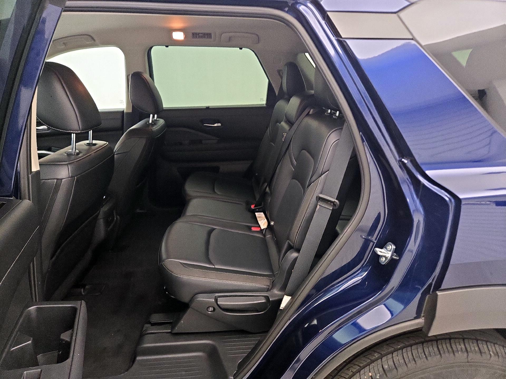 Thumbnail: 2025 Nissan Pathfinder - 19