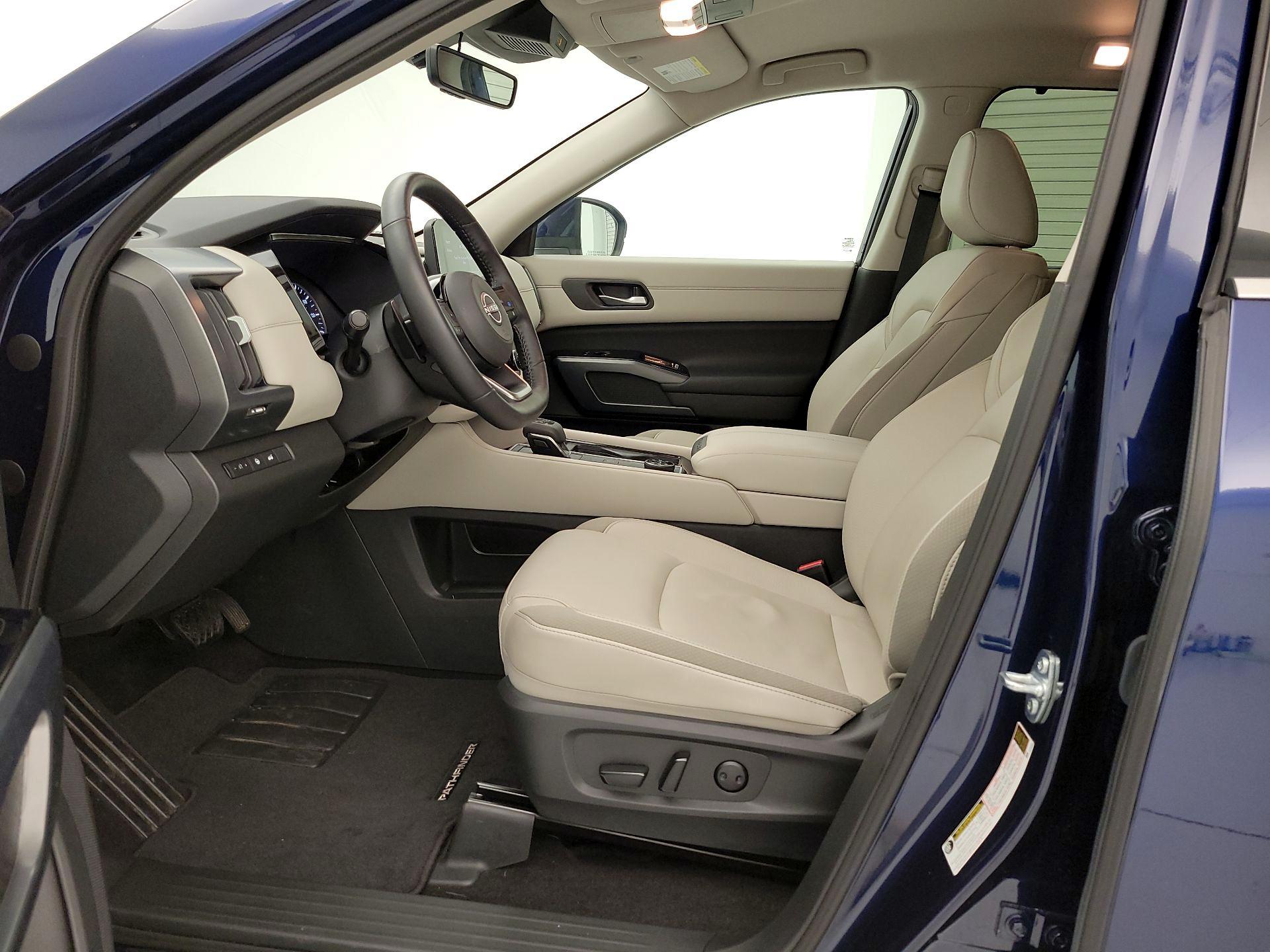 Thumbnail: 2025 Nissan Pathfinder - 11