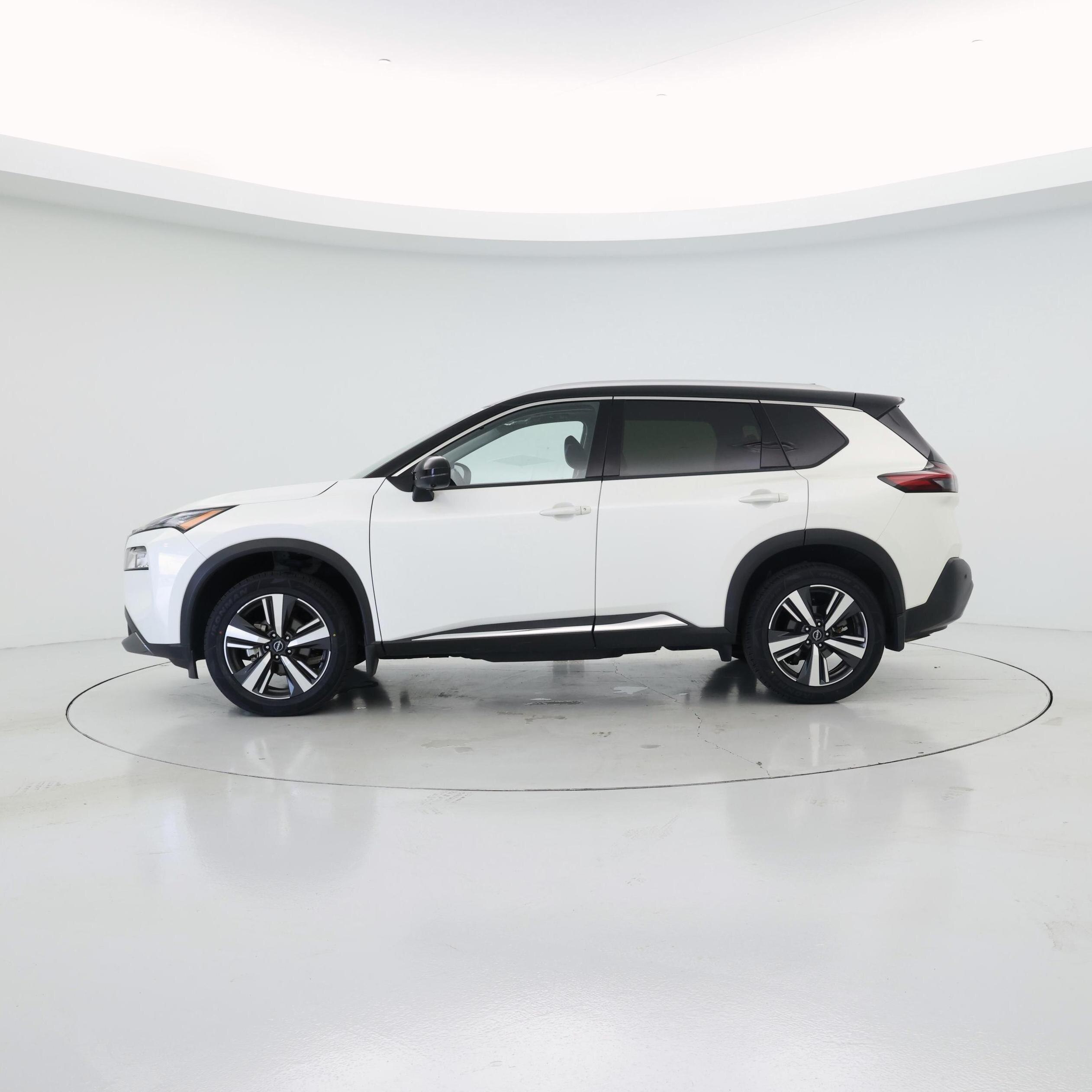 Thumbnail: 2023 Nissan Rogue - 3