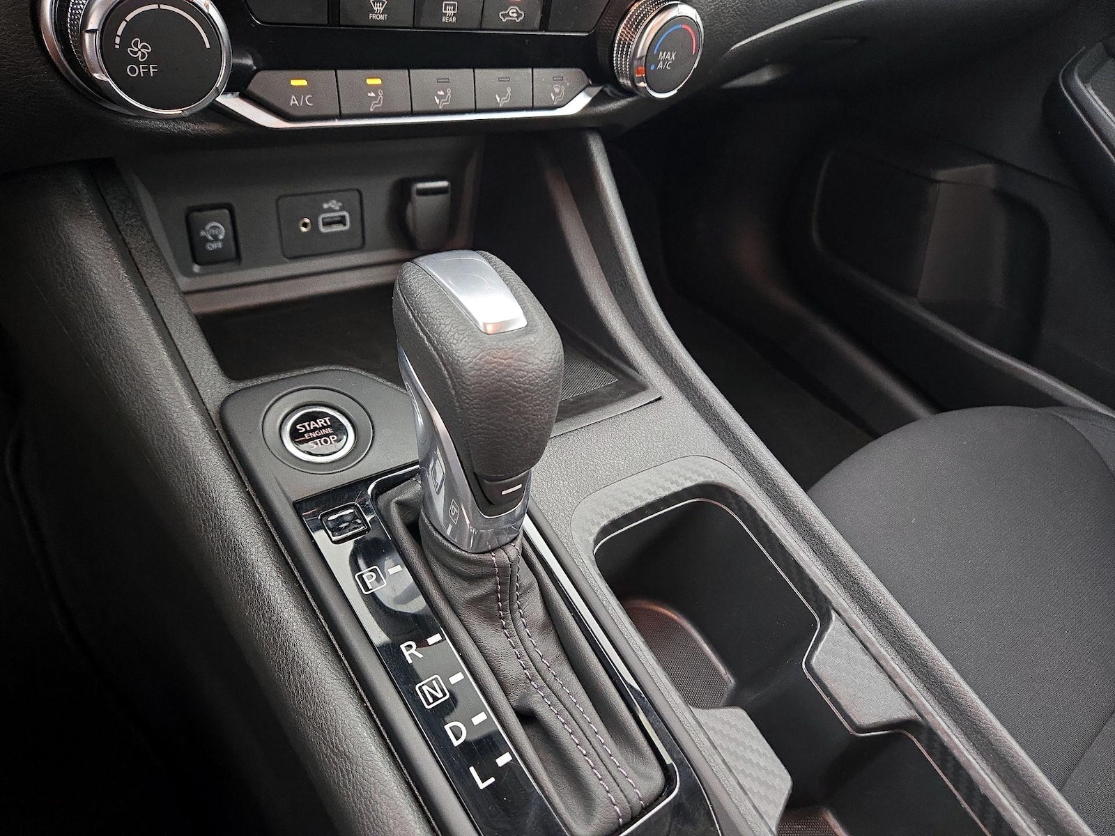 2025 Nissan Sentra S - Photo 18