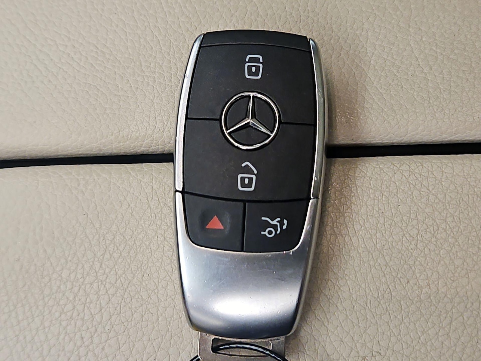 2023 Mercedes-Benz GLB Base - Photo 25