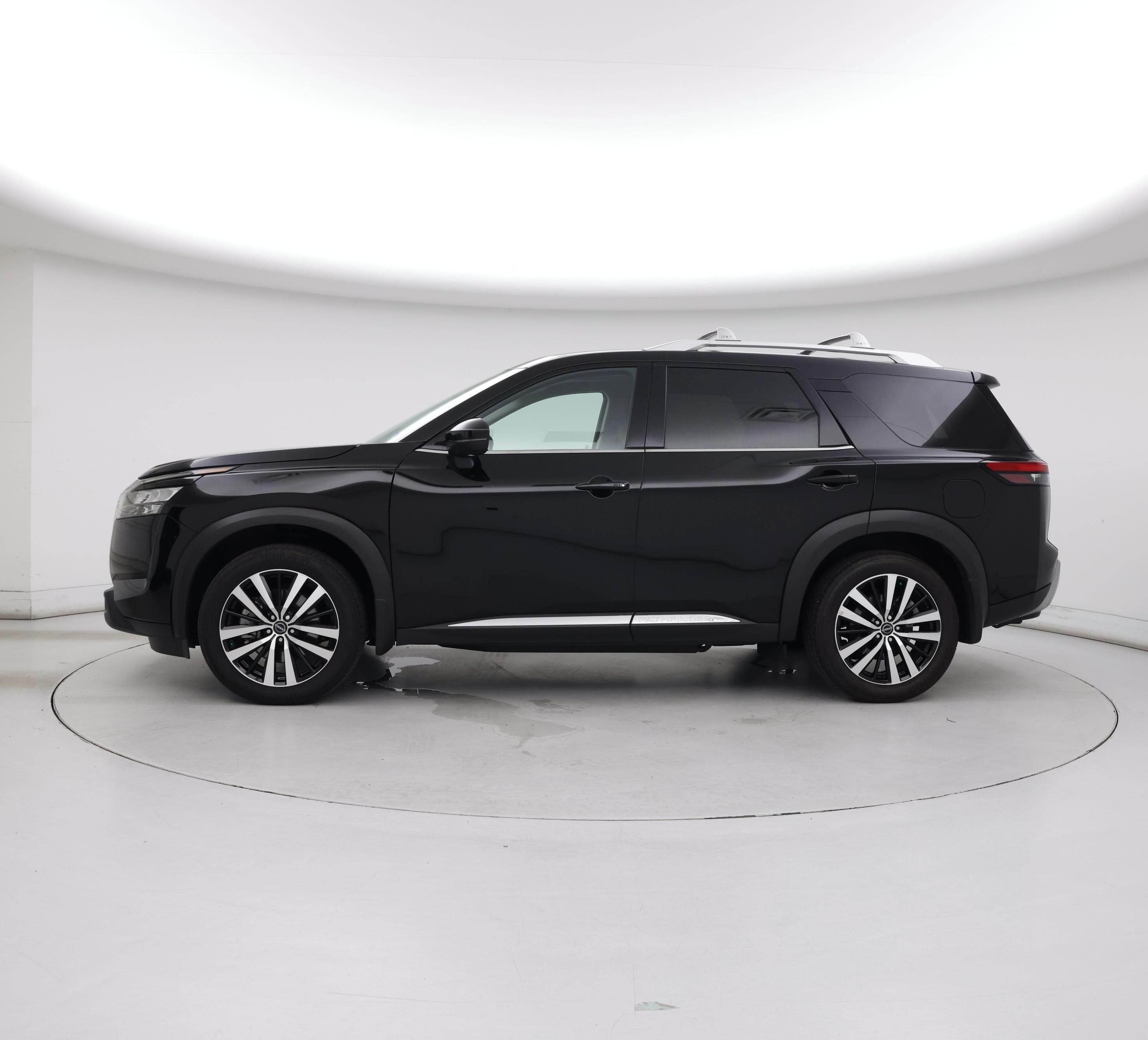 Thumbnail: 2025 Nissan Pathfinder - 3