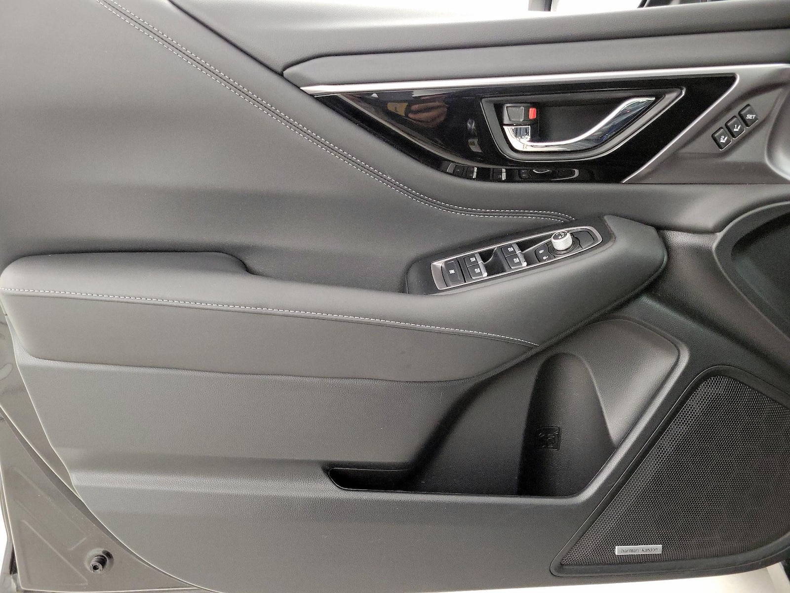 2025 Subaru Legacy Limited - Photo 13