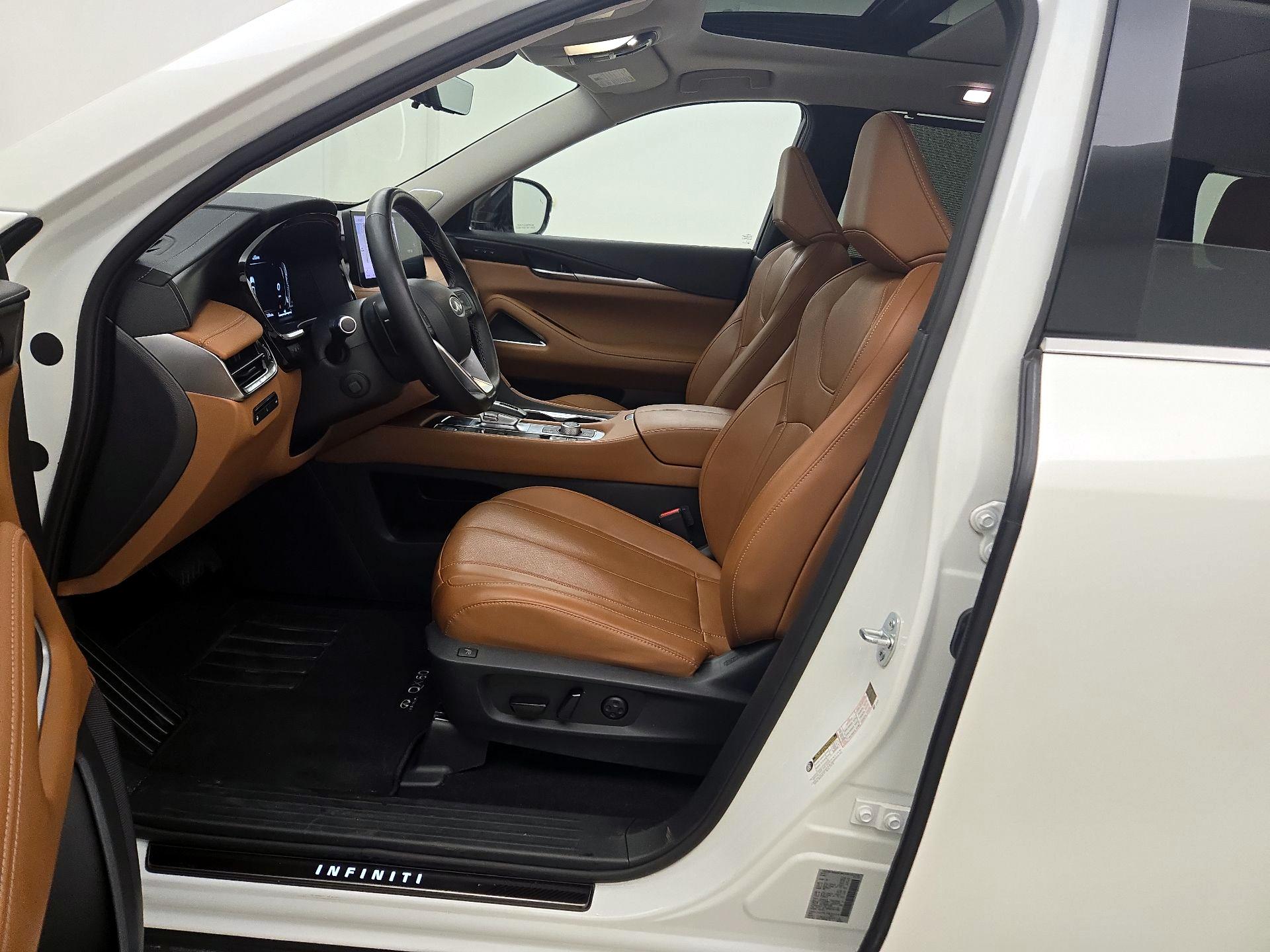 Thumbnail: 2023 INFINITI QX60 - 11