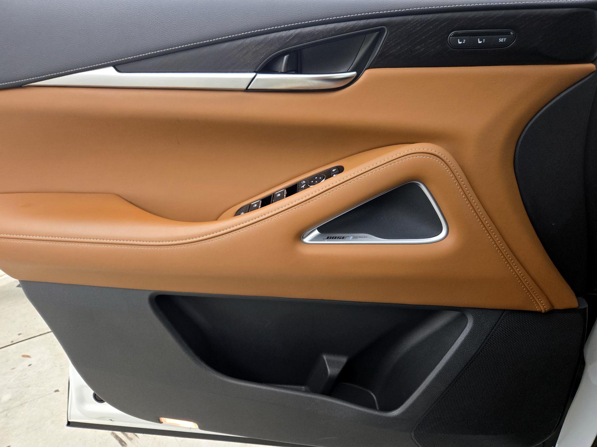 Thumbnail: 2023 INFINITI QX60 - 12