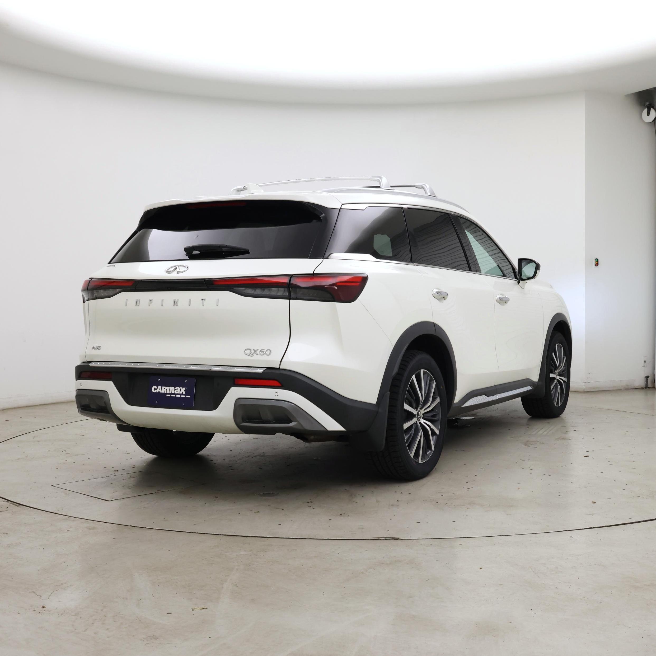 Thumbnail: 2023 INFINITI QX60 - 8