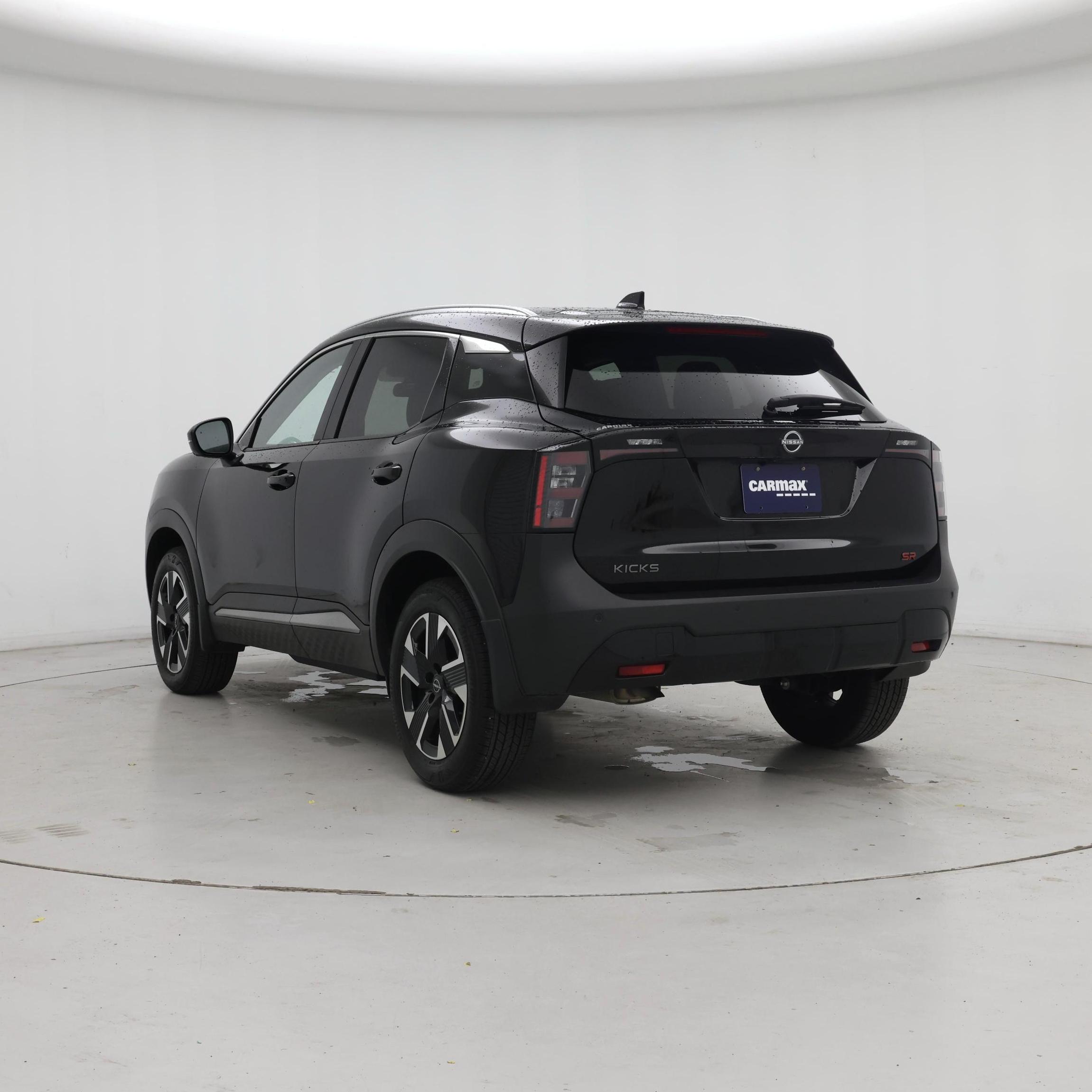 Thumbnail: 2025 Nissan Kicks - 2