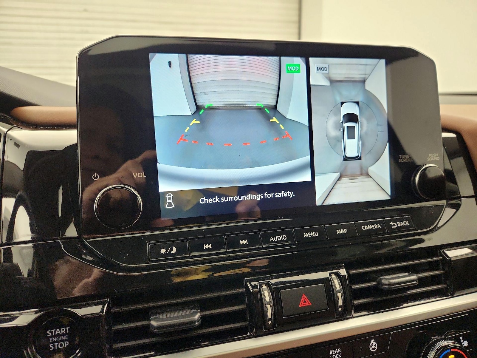 2025 Nissan Pathfinder Platinum - Photo 16