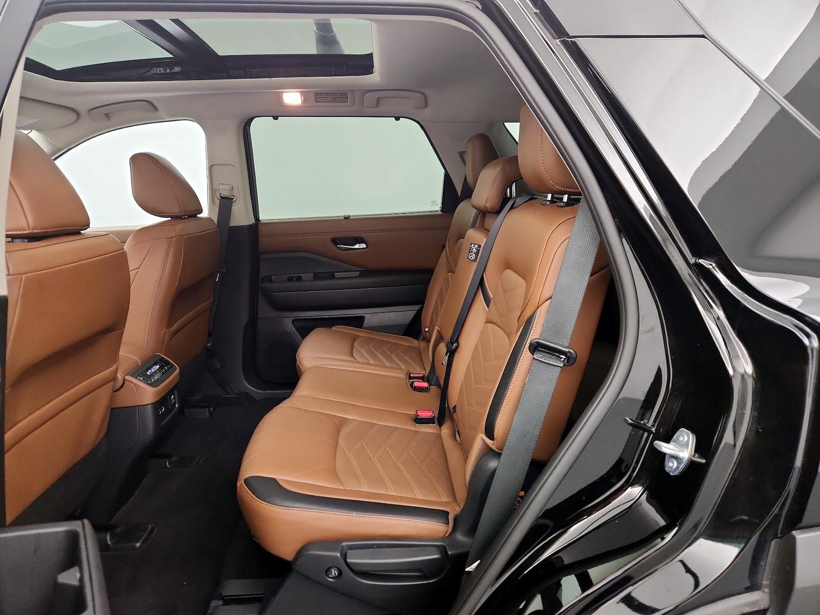 2025 Nissan Pathfinder Platinum - Photo 22