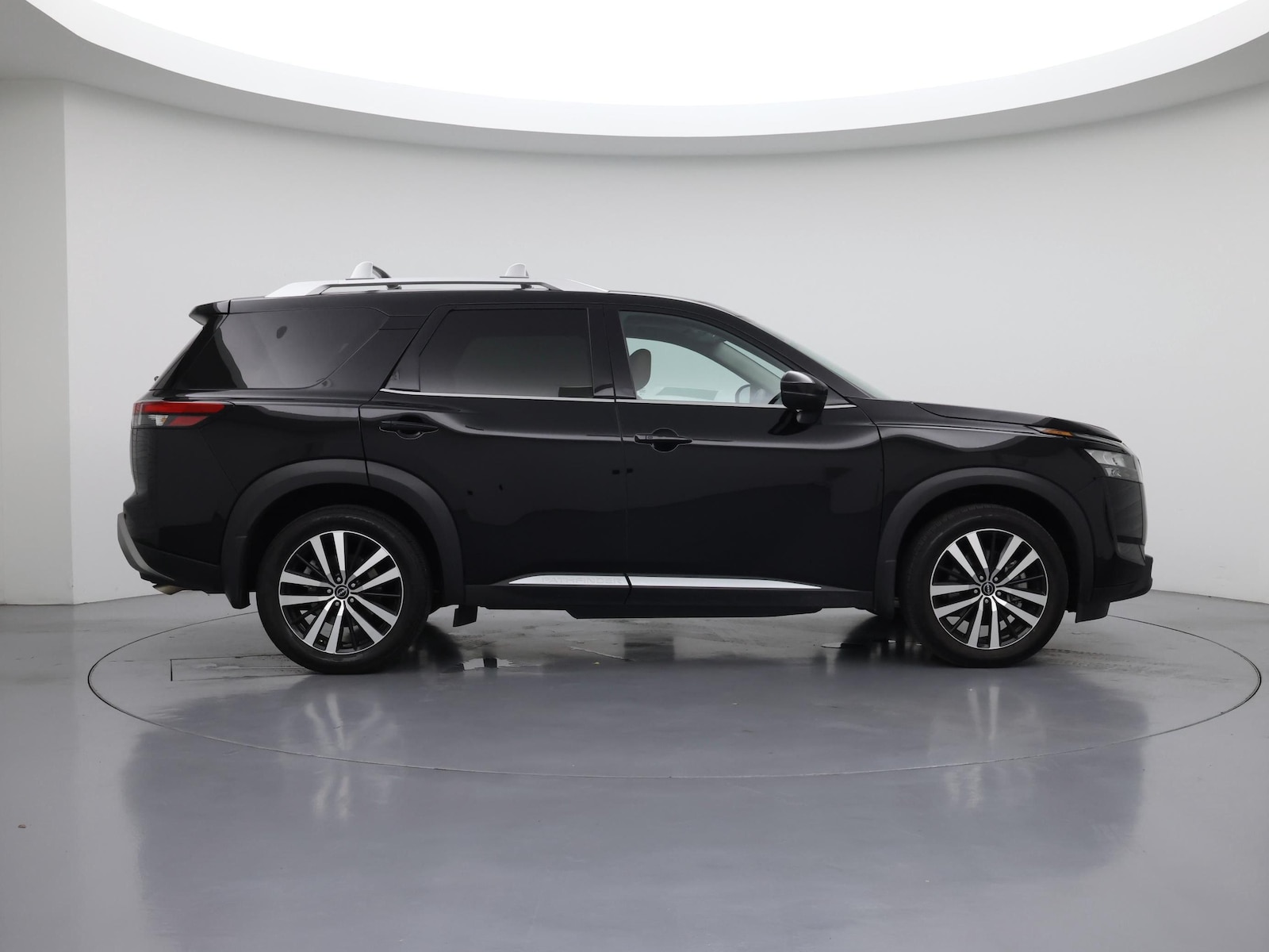 2025 Nissan Pathfinder Platinum - Photo 8