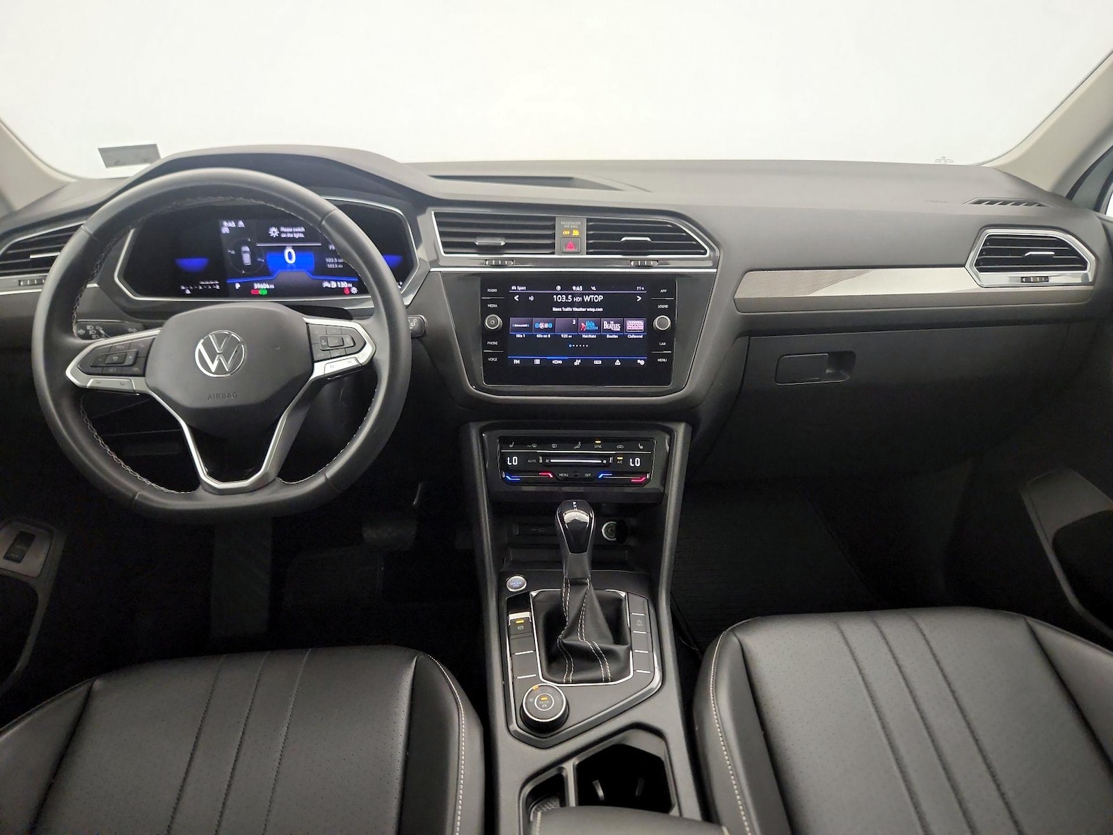 2022 Volkswagen Tiguan SE - Photo 10