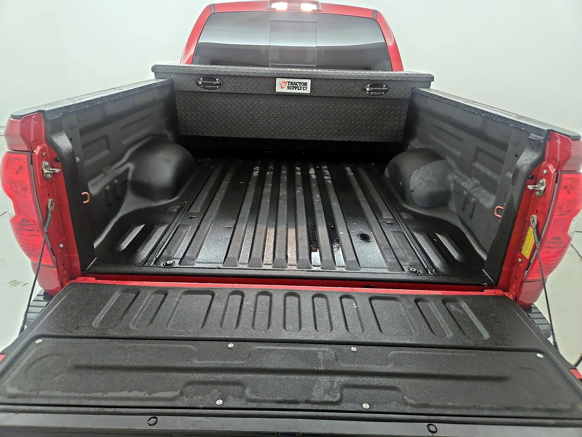 Thumbnail: 2017 Toyota Tundra - 20