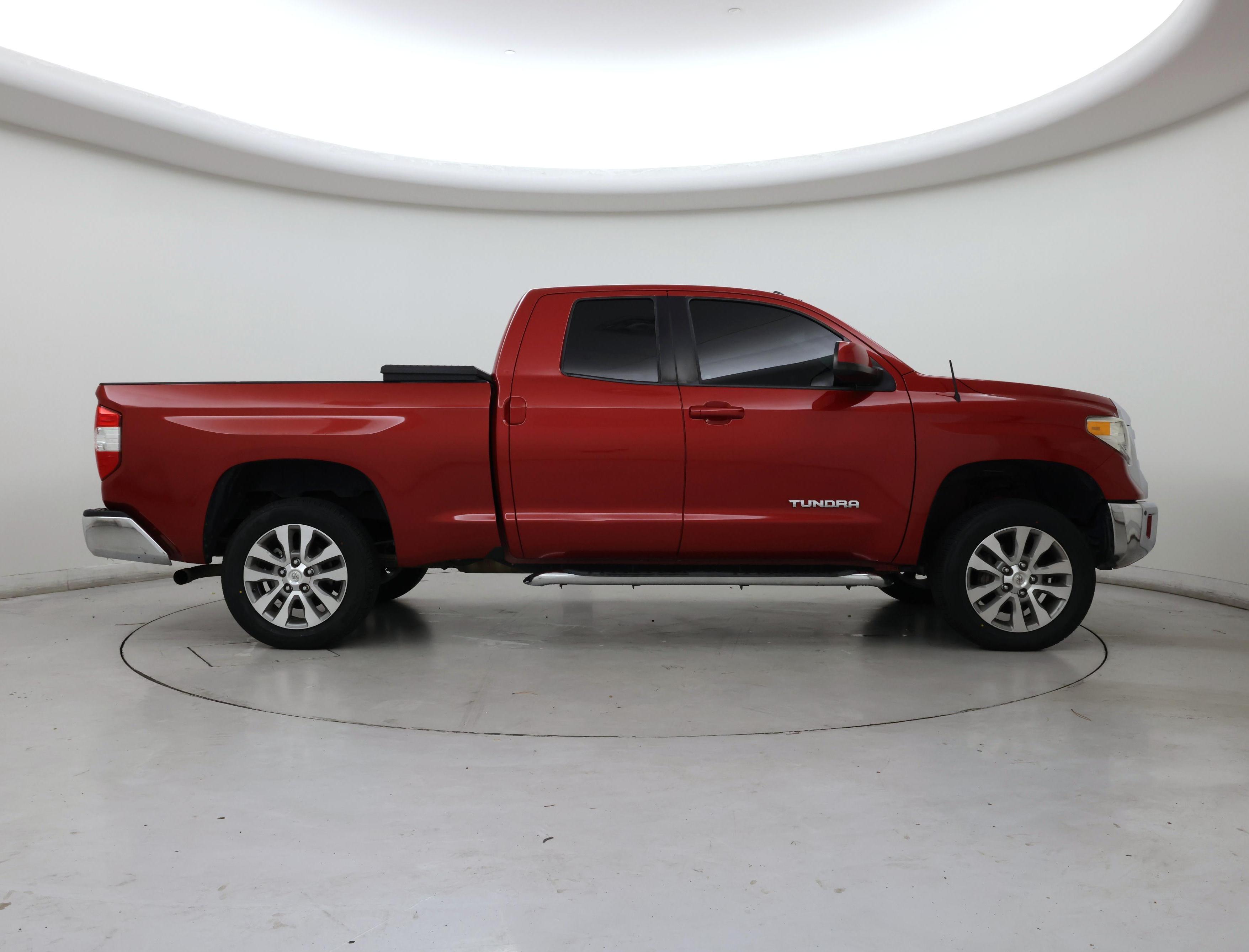 Thumbnail: 2017 Toyota Tundra - 7