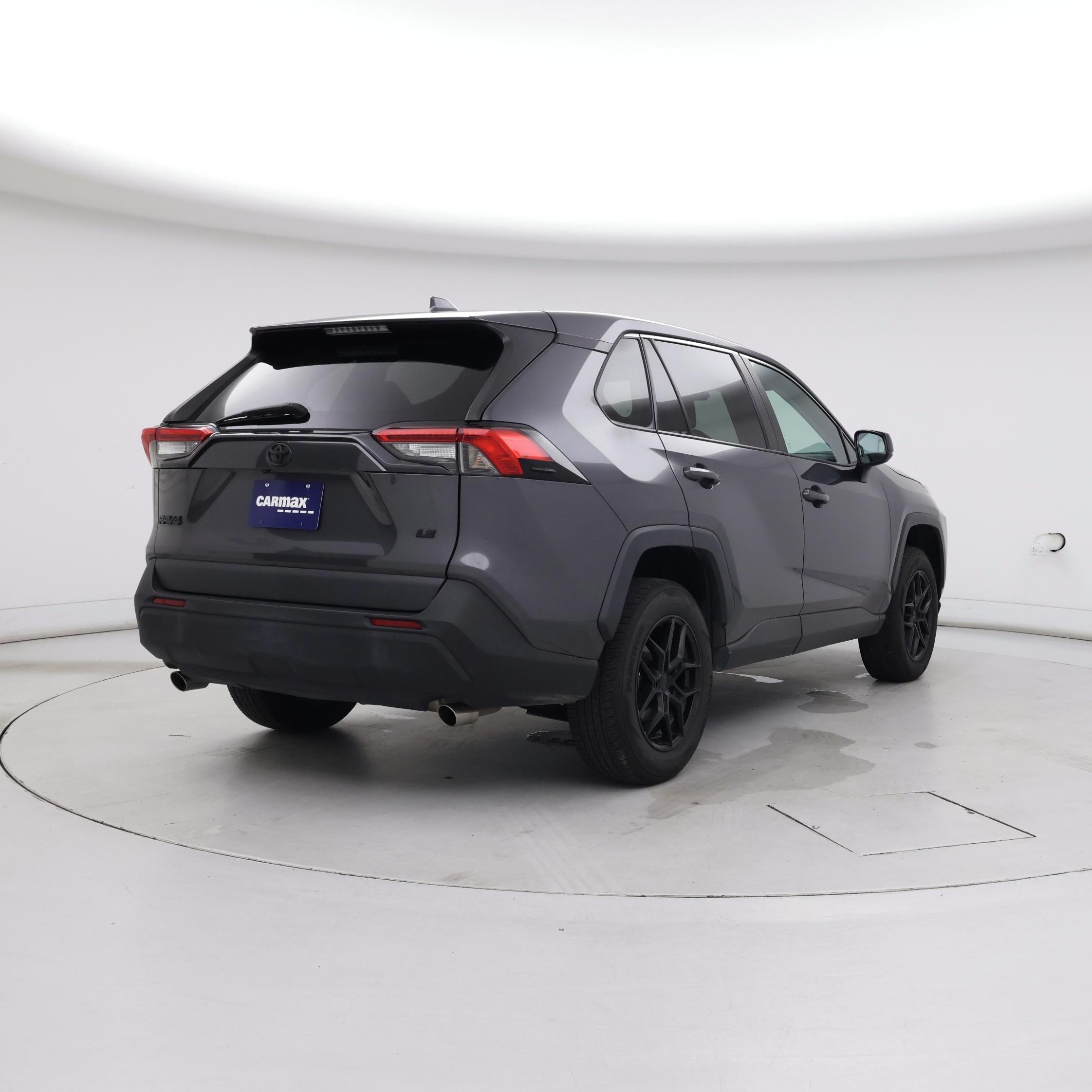 Thumbnail: 2022 Toyota RAV4 - 8