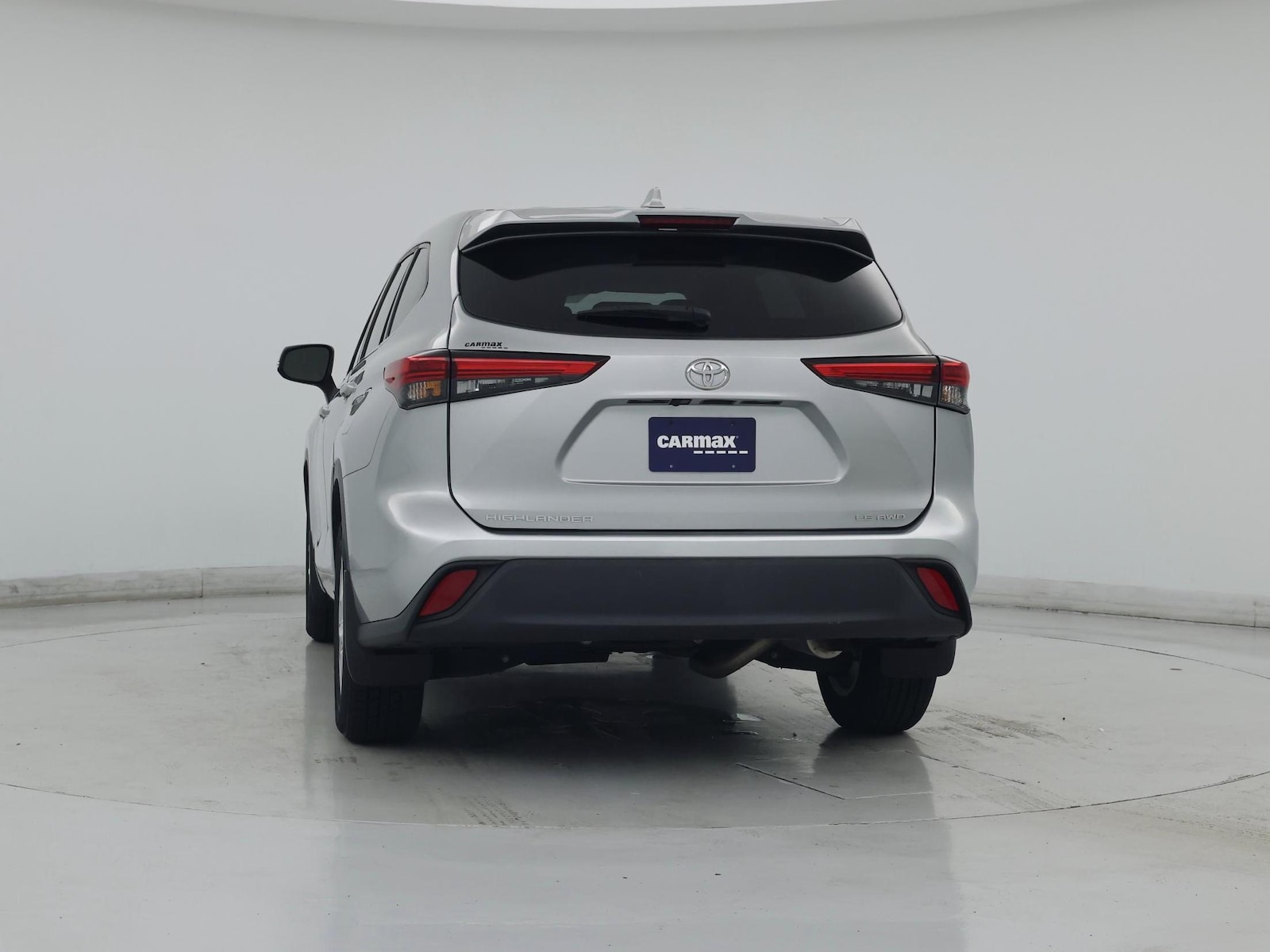 2021 Toyota Highlander LE - Photo 7