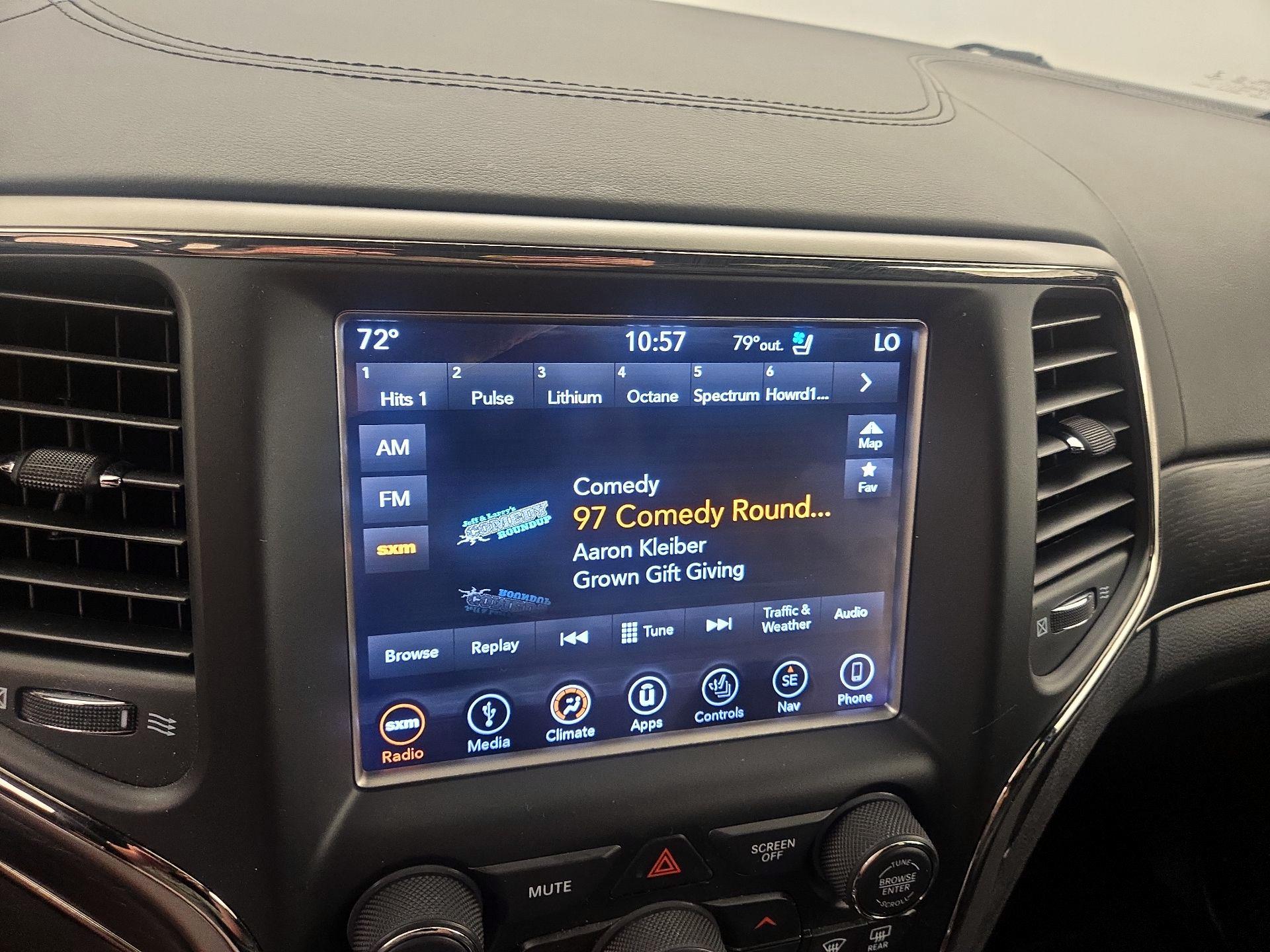 Thumbnail: 2018 Jeep Grand Cherokee - 16