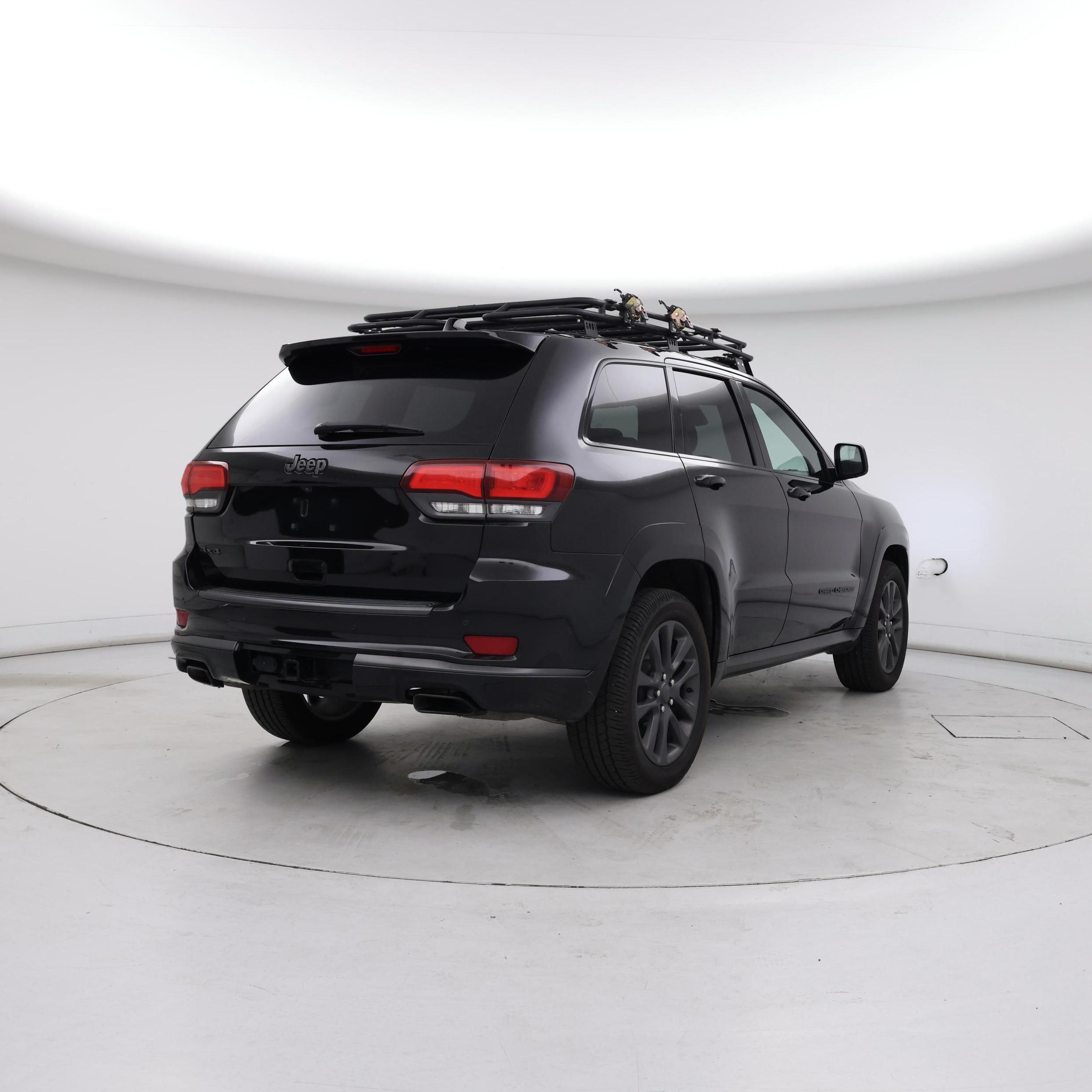 Thumbnail: 2018 Jeep Grand Cherokee - 8