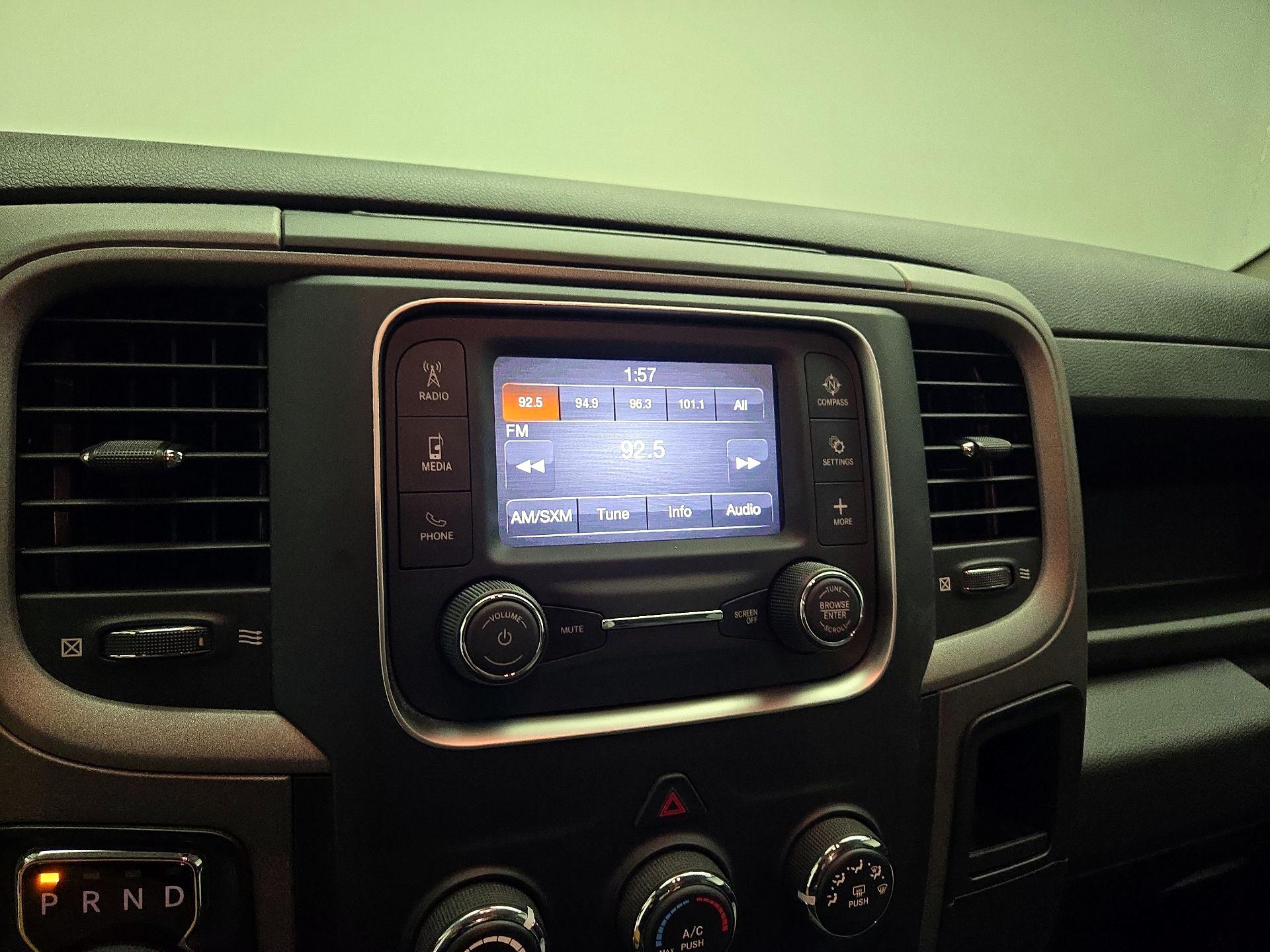 Thumbnail: 2022 RAM 1500 Classic - 13