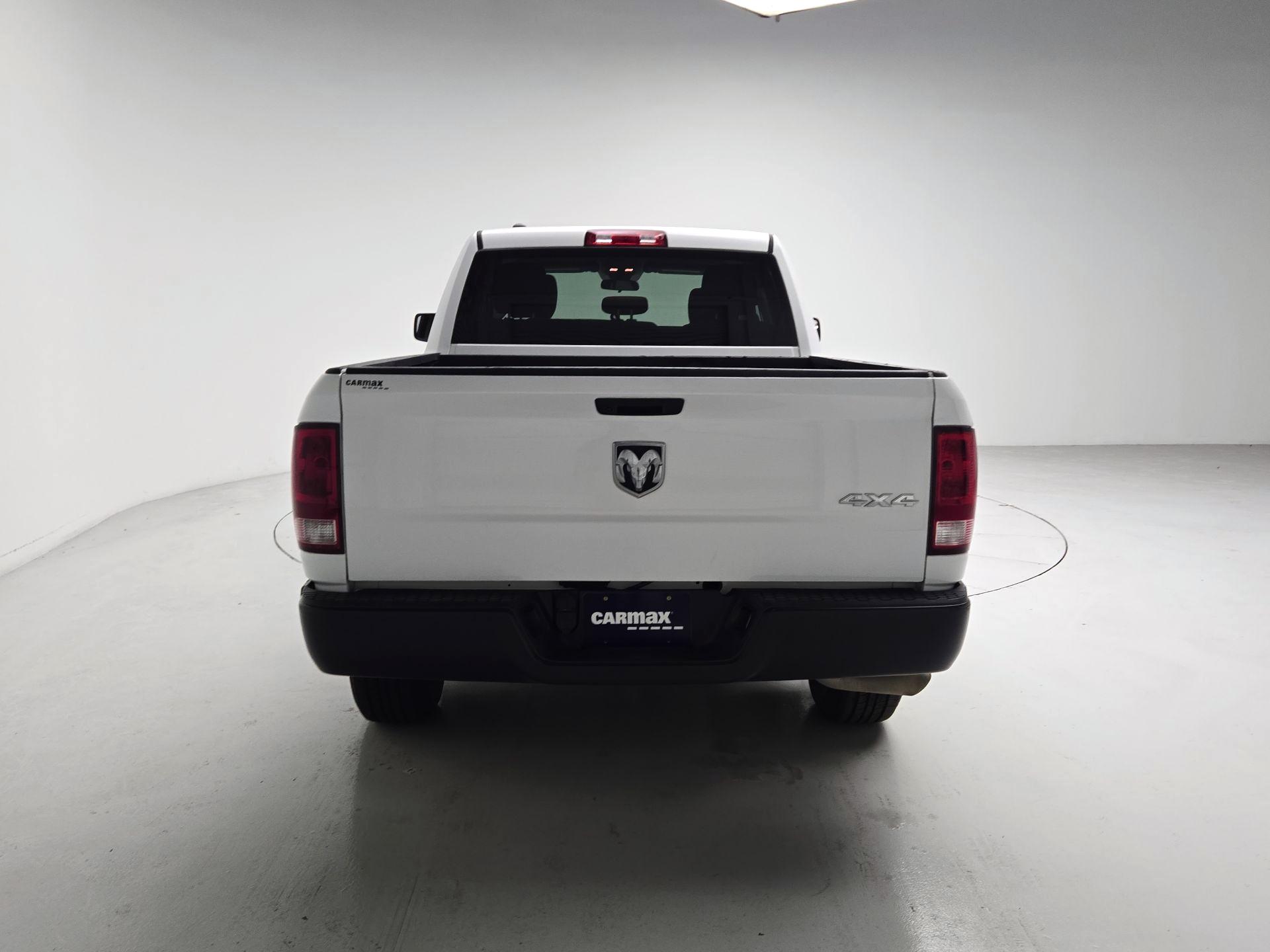 Thumbnail: 2022 RAM 1500 Classic - 6