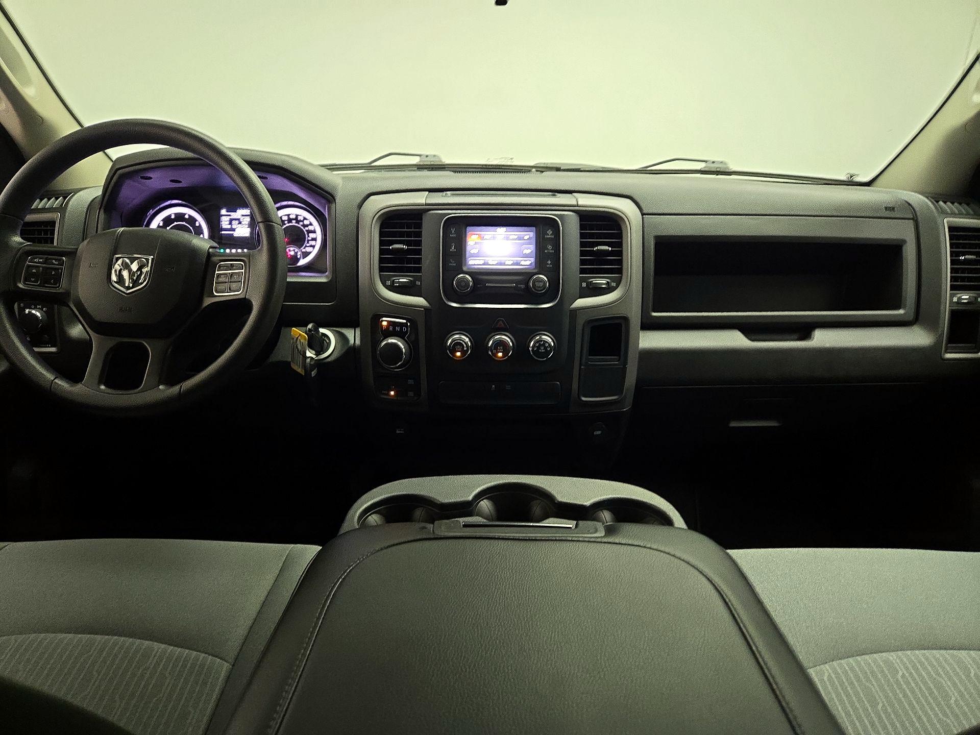 Thumbnail: 2022 RAM 1500 Classic - 8