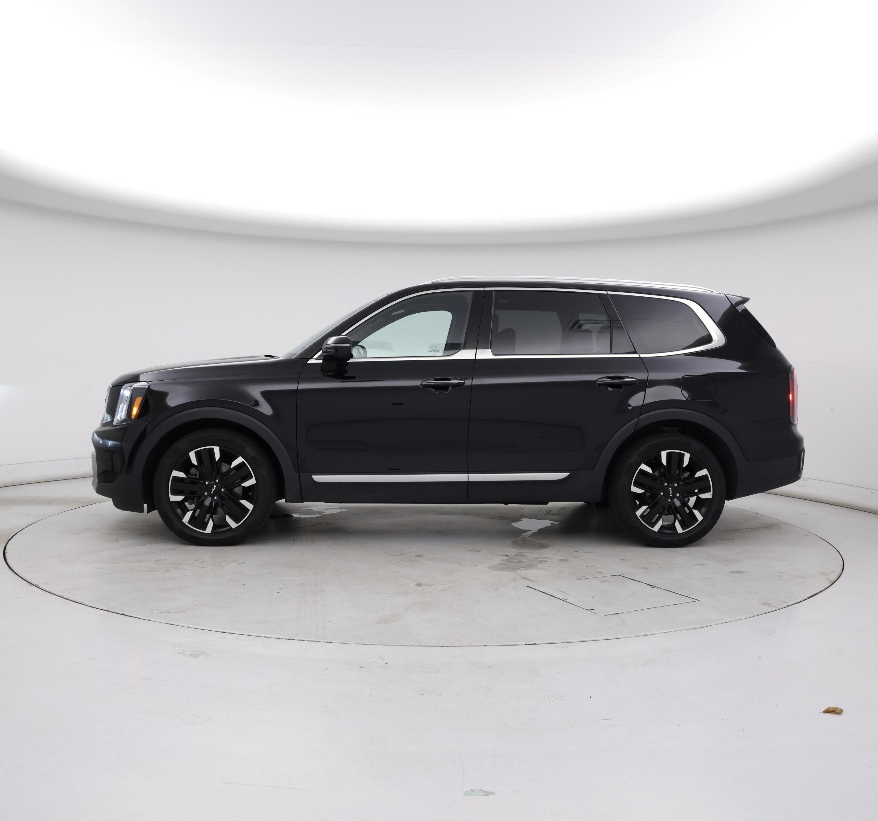 Thumbnail: 2023 Kia Telluride - 3