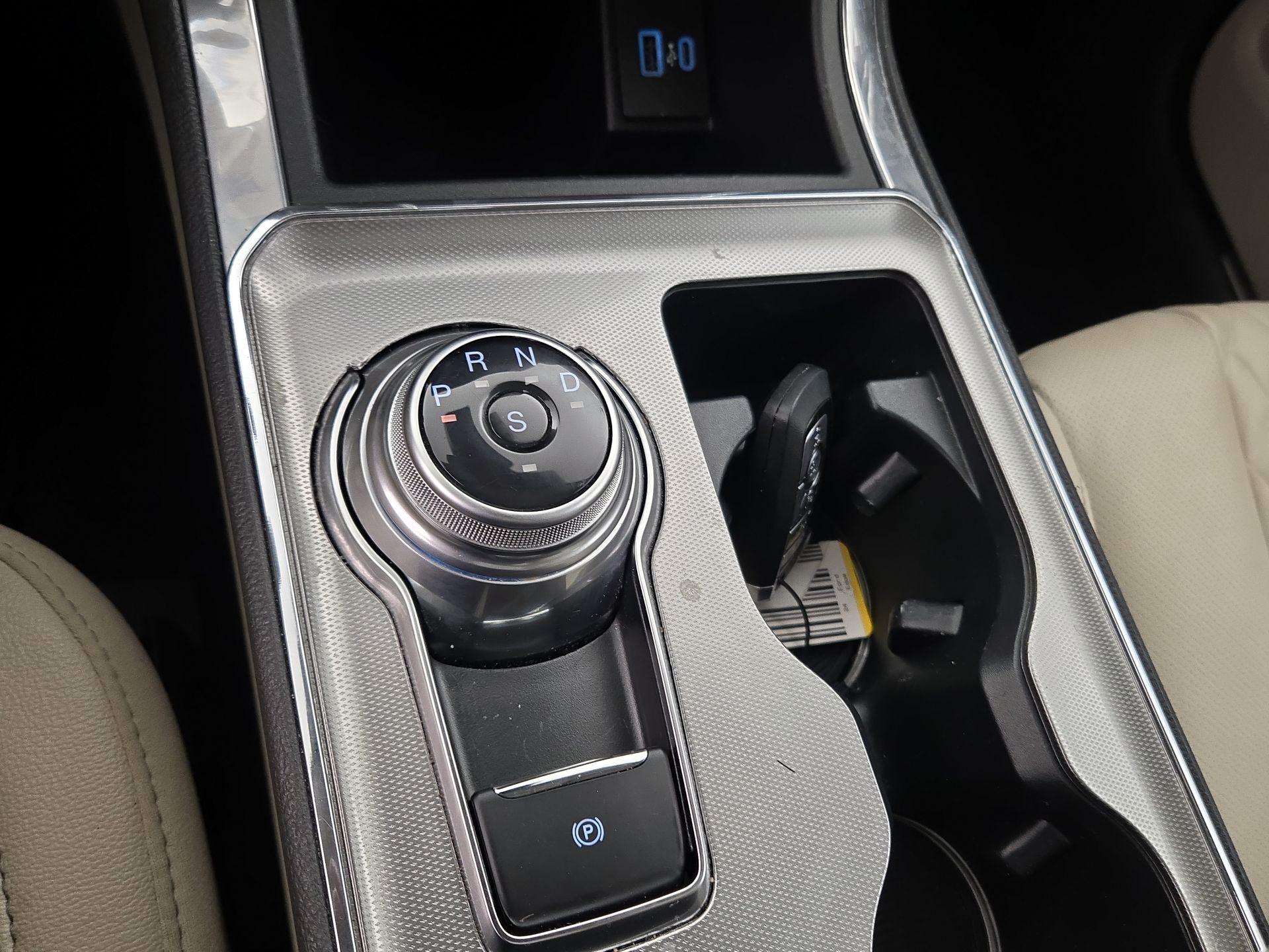 Thumbnail: 2024 Ford Edge - 18