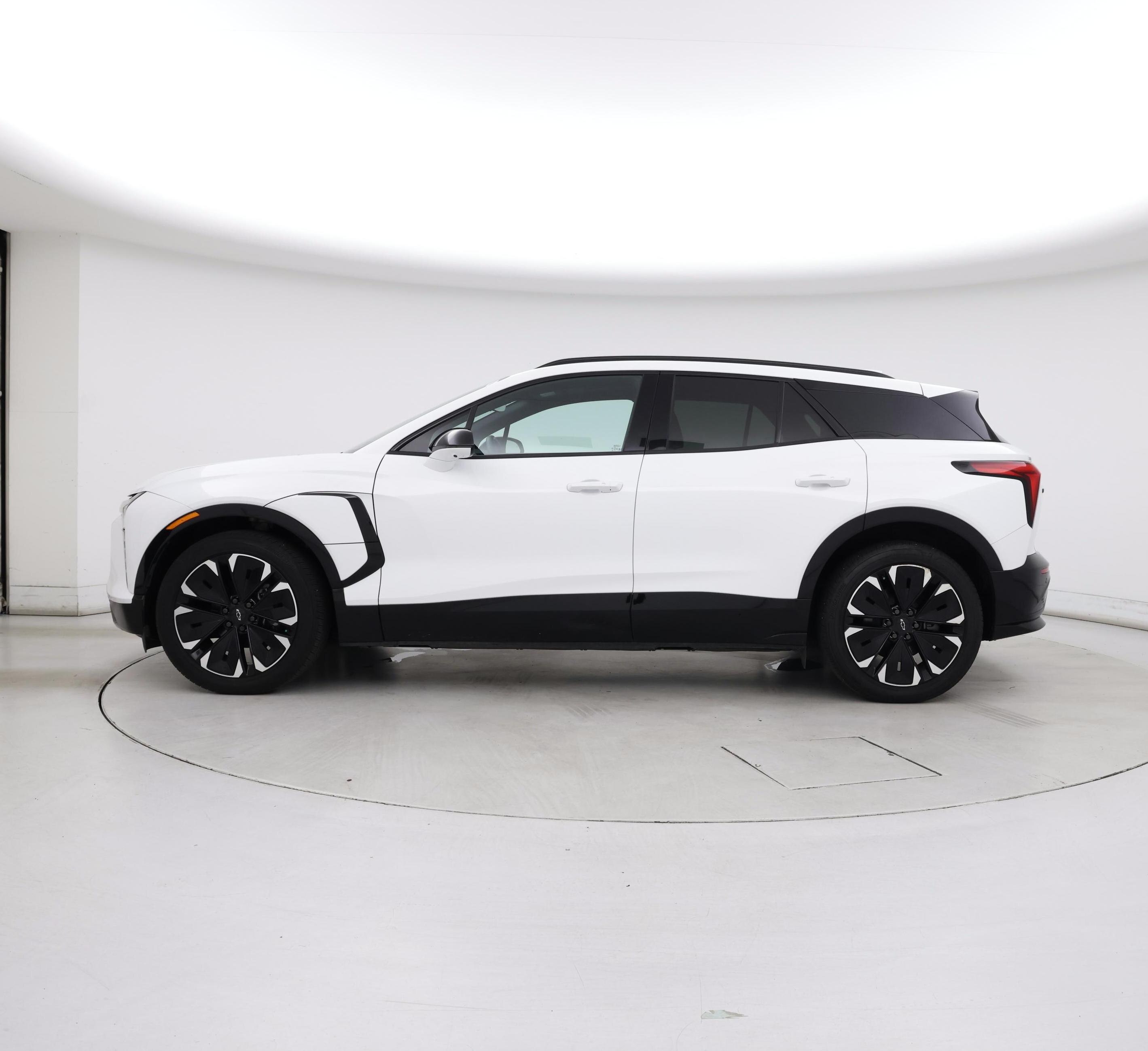 Thumbnail: 2024 Chevrolet Blazer EV - 3