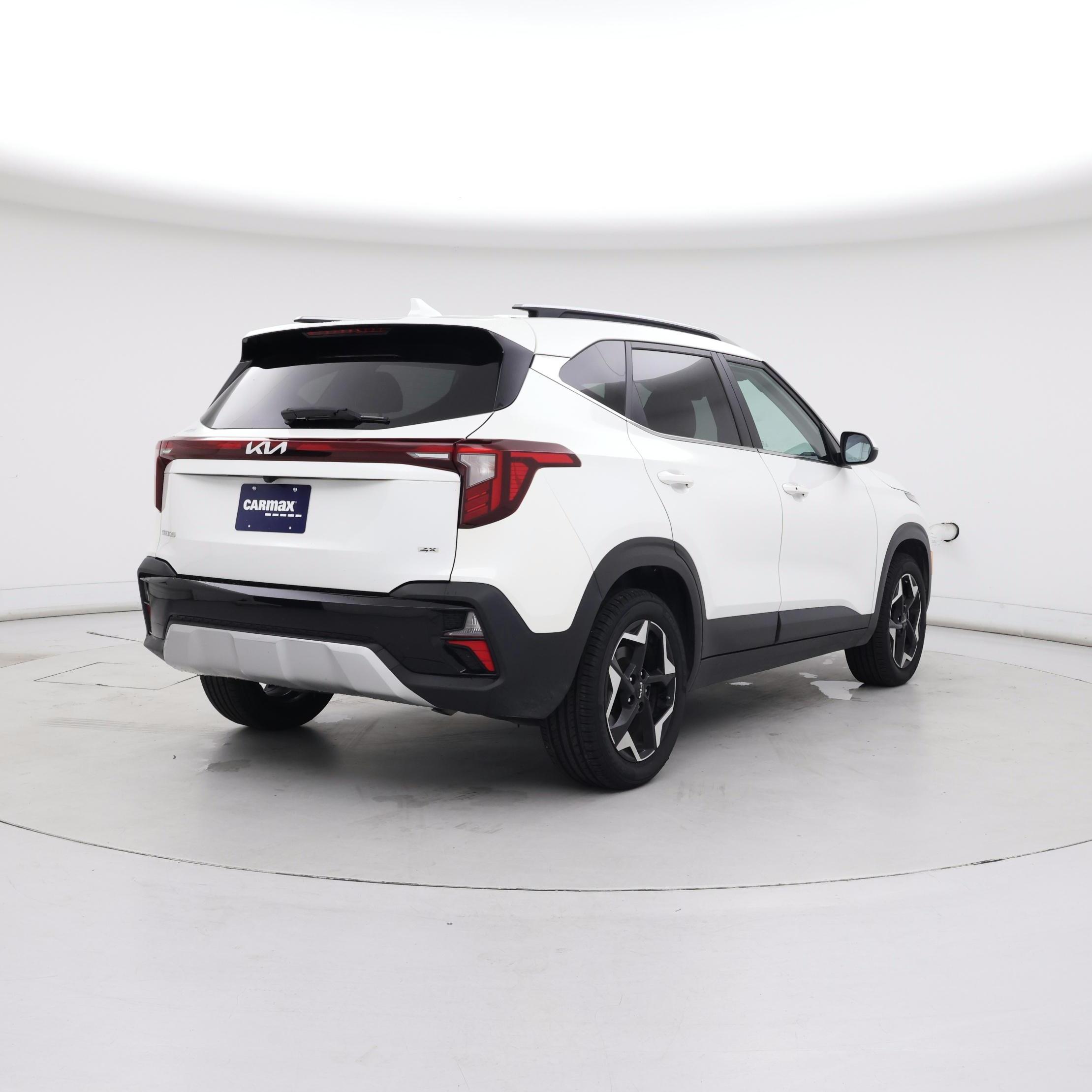 Thumbnail: 2024 Kia Seltos - 8