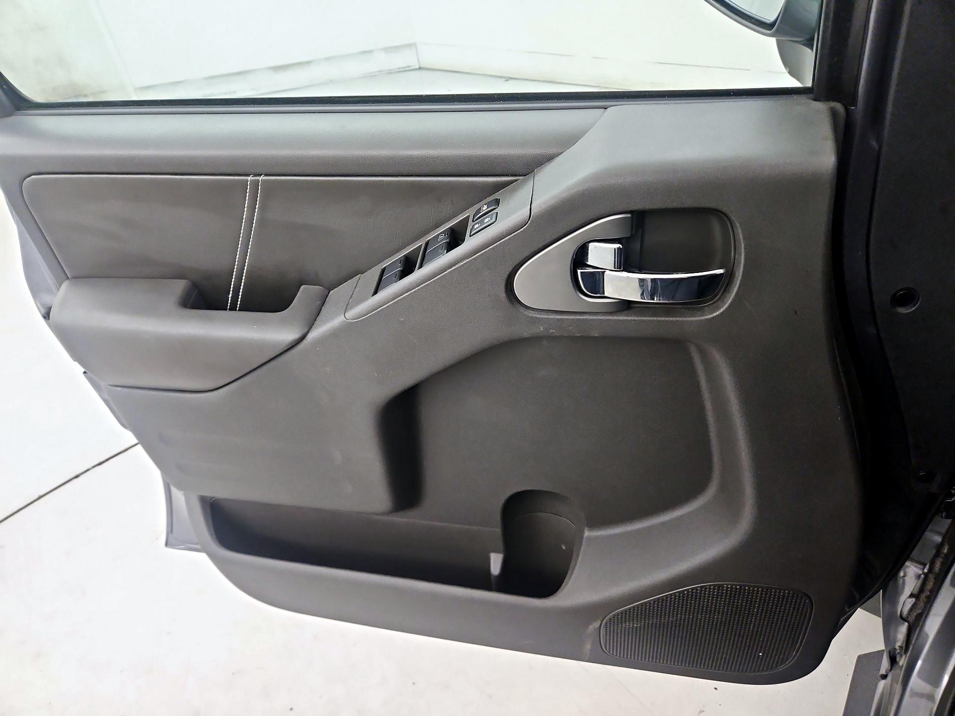 Thumbnail: 2019 Nissan Frontier - 12