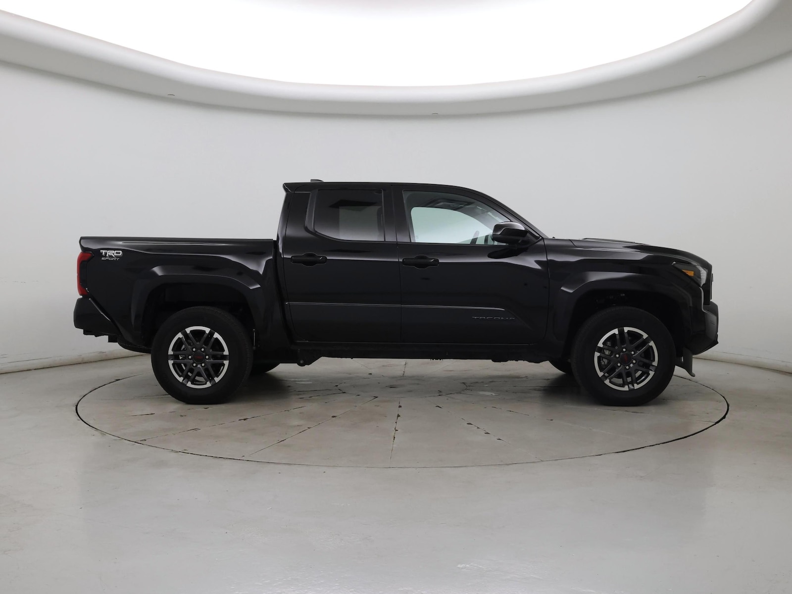 2025 Toyota Tacoma TRD Sport - Photo 8