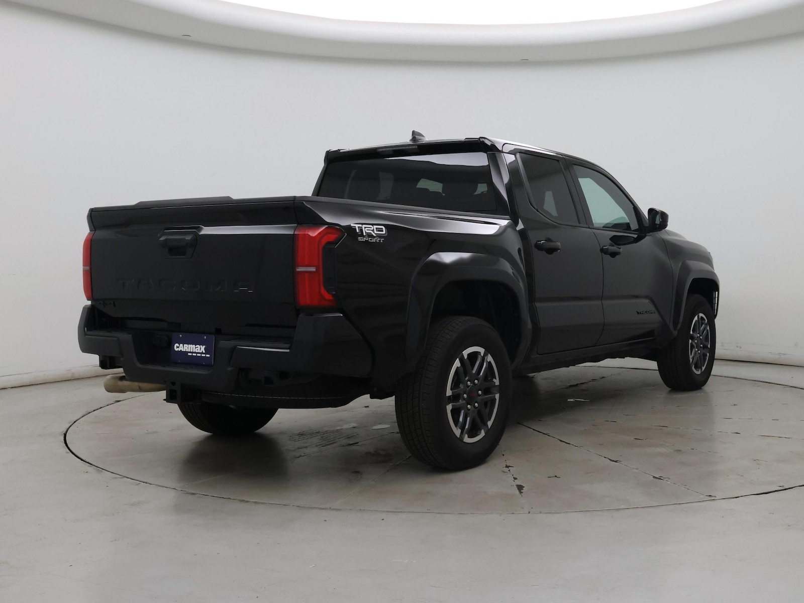 2025 Toyota Tacoma TRD Sport - Photo 9