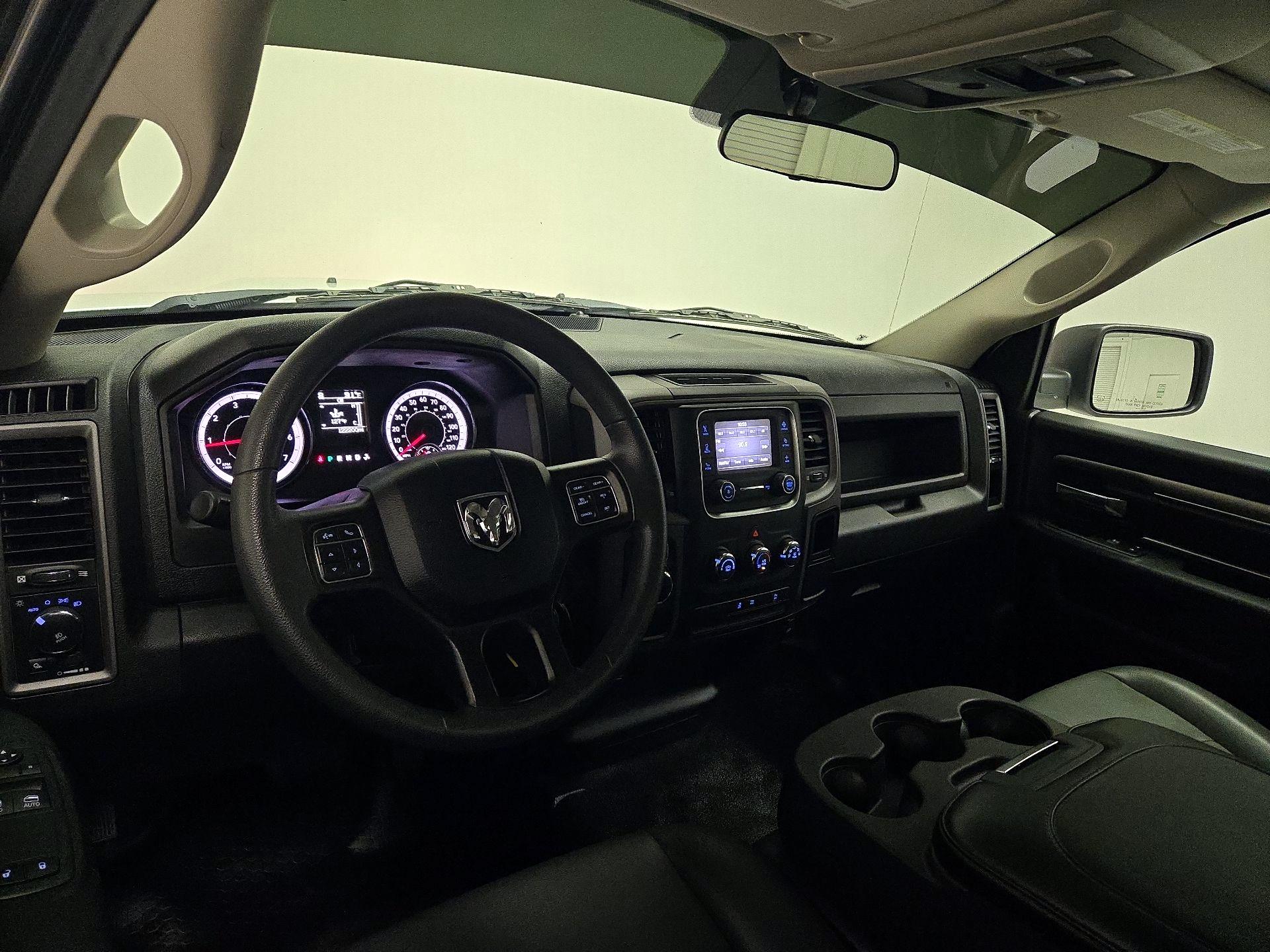 Thumbnail: 2022 RAM 1500 Classic - 9