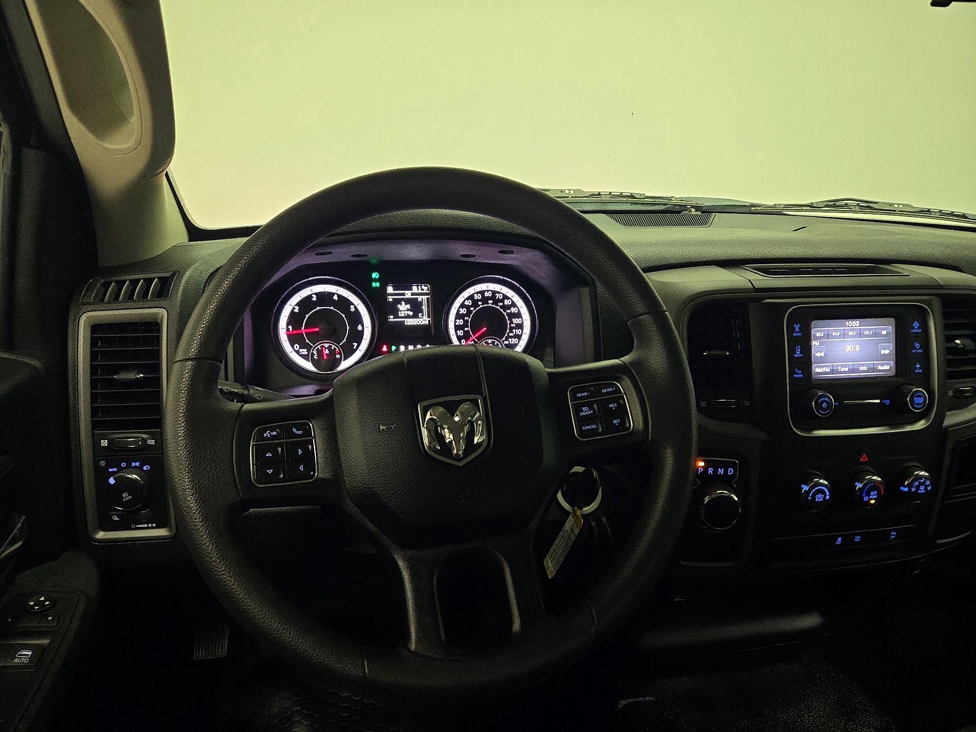 Thumbnail: 2022 RAM 1500 Classic - 10