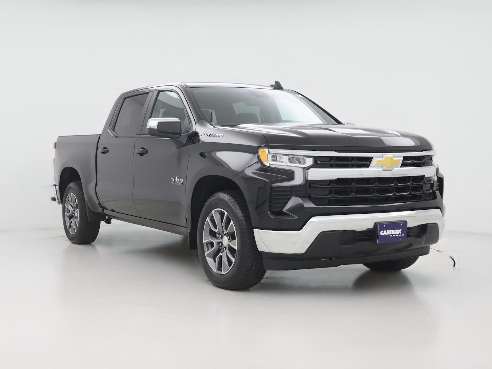 2025 Chevrolet Silverado 1500 LT - Photo 1