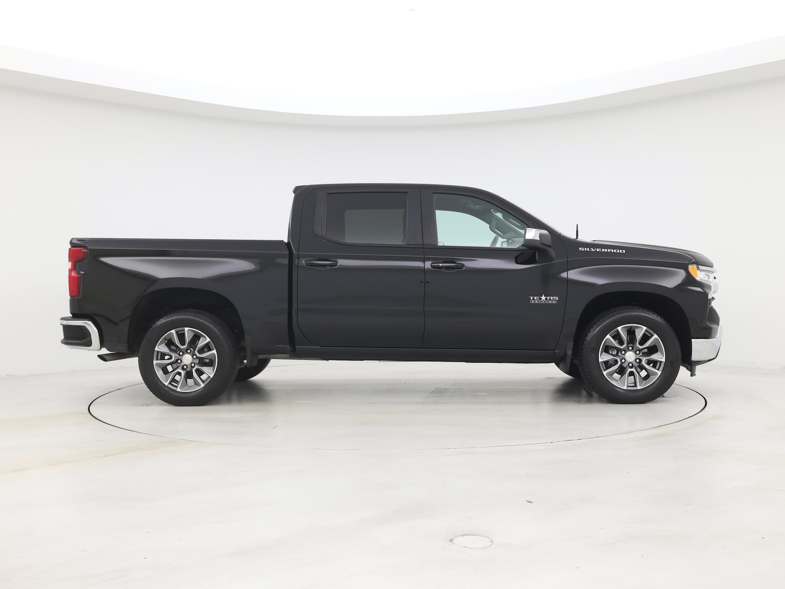 2025 Chevrolet Silverado 1500 LT - Photo 8