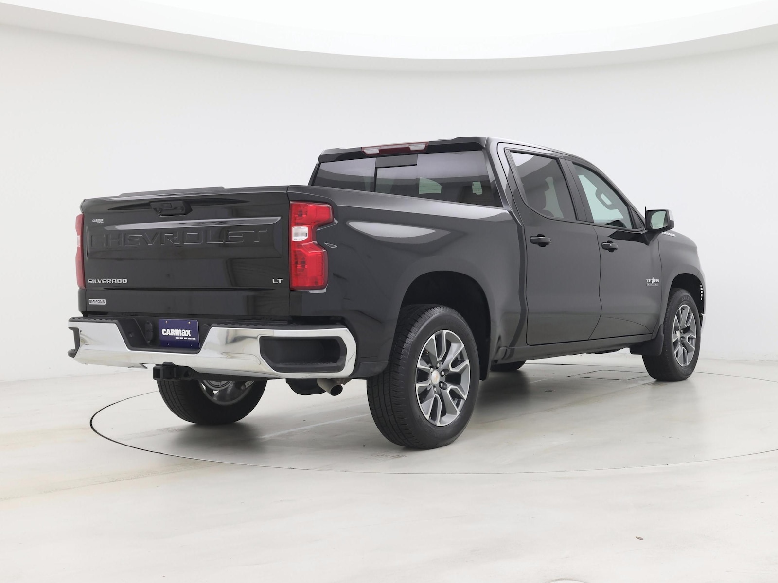 2025 Chevrolet Silverado 1500 LT - Photo 9