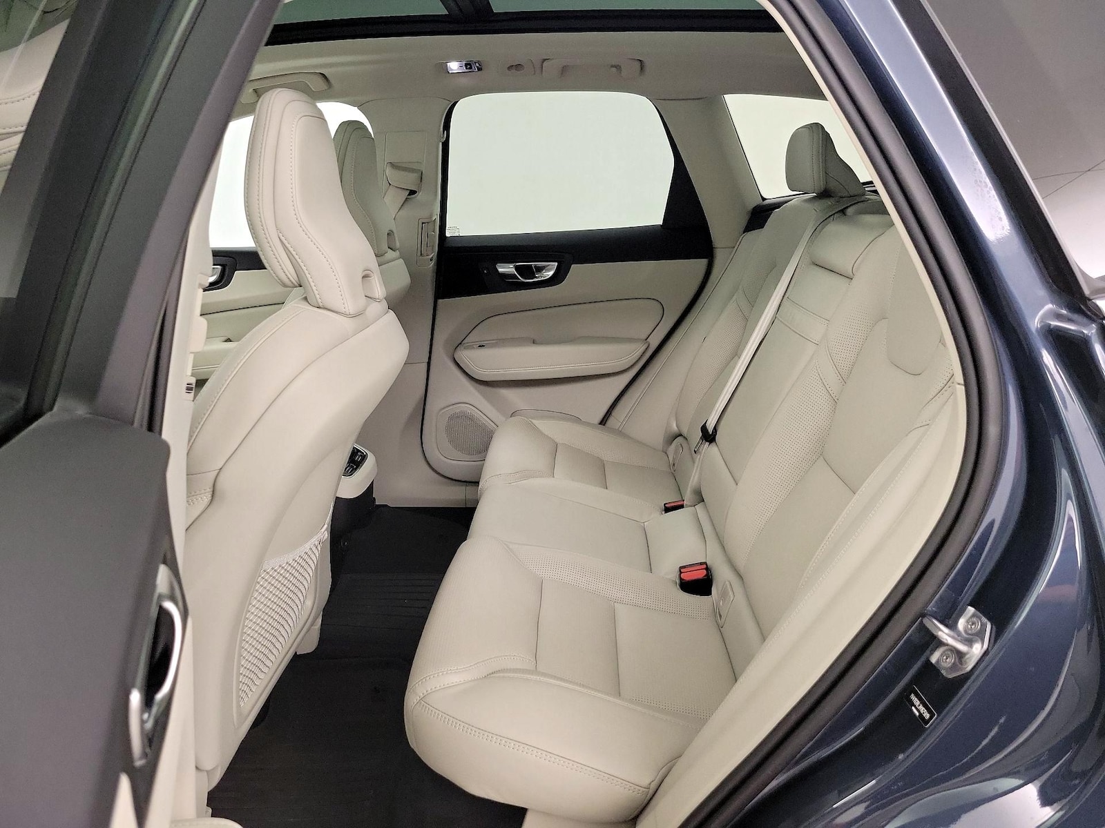 2021 Volvo XC60 Inscription - Photo 22